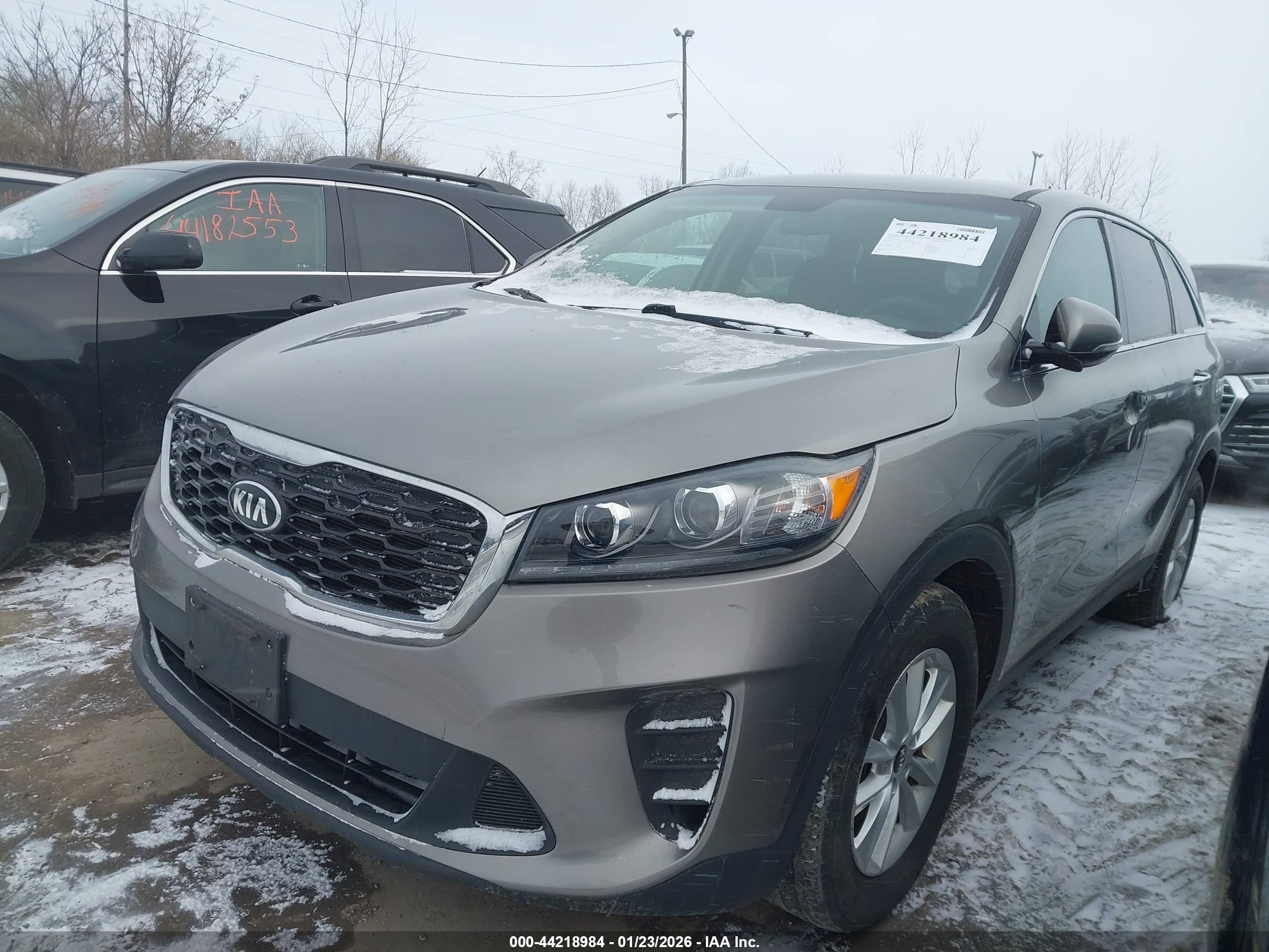 KIA SORENTO image 2