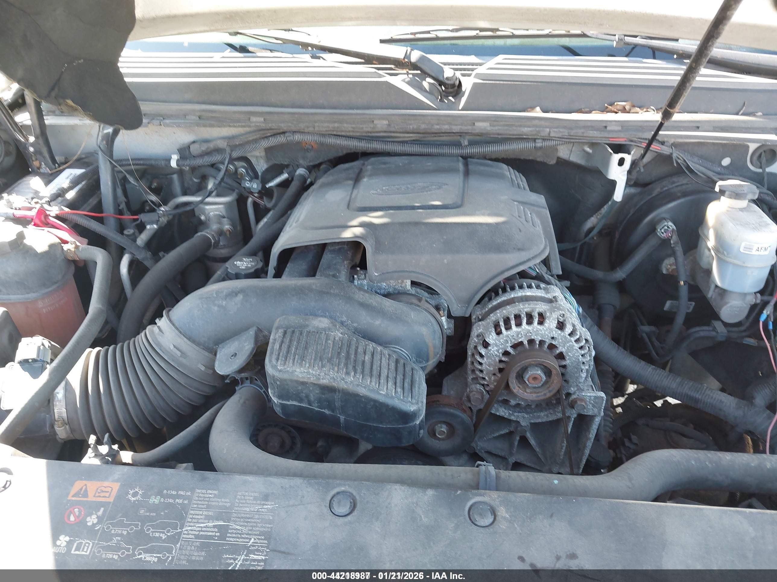 CHEVROLET TAHOE image 10