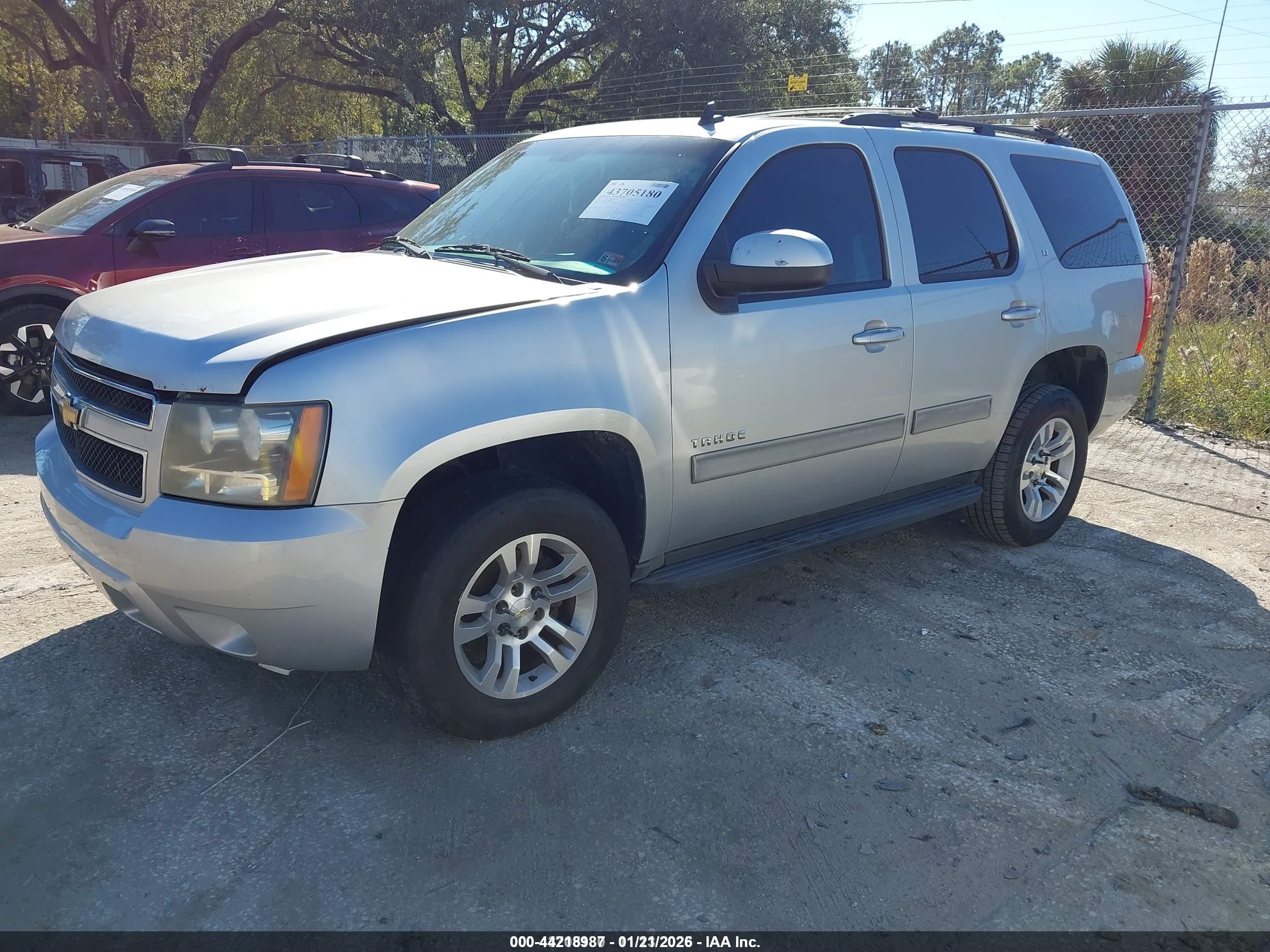 CHEVROLET TAHOE image 2