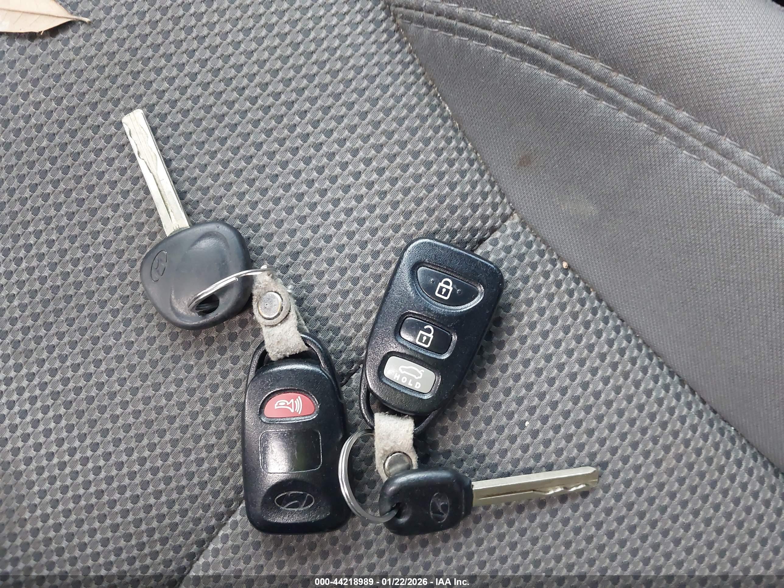 HYUNDAI SONATA image 11