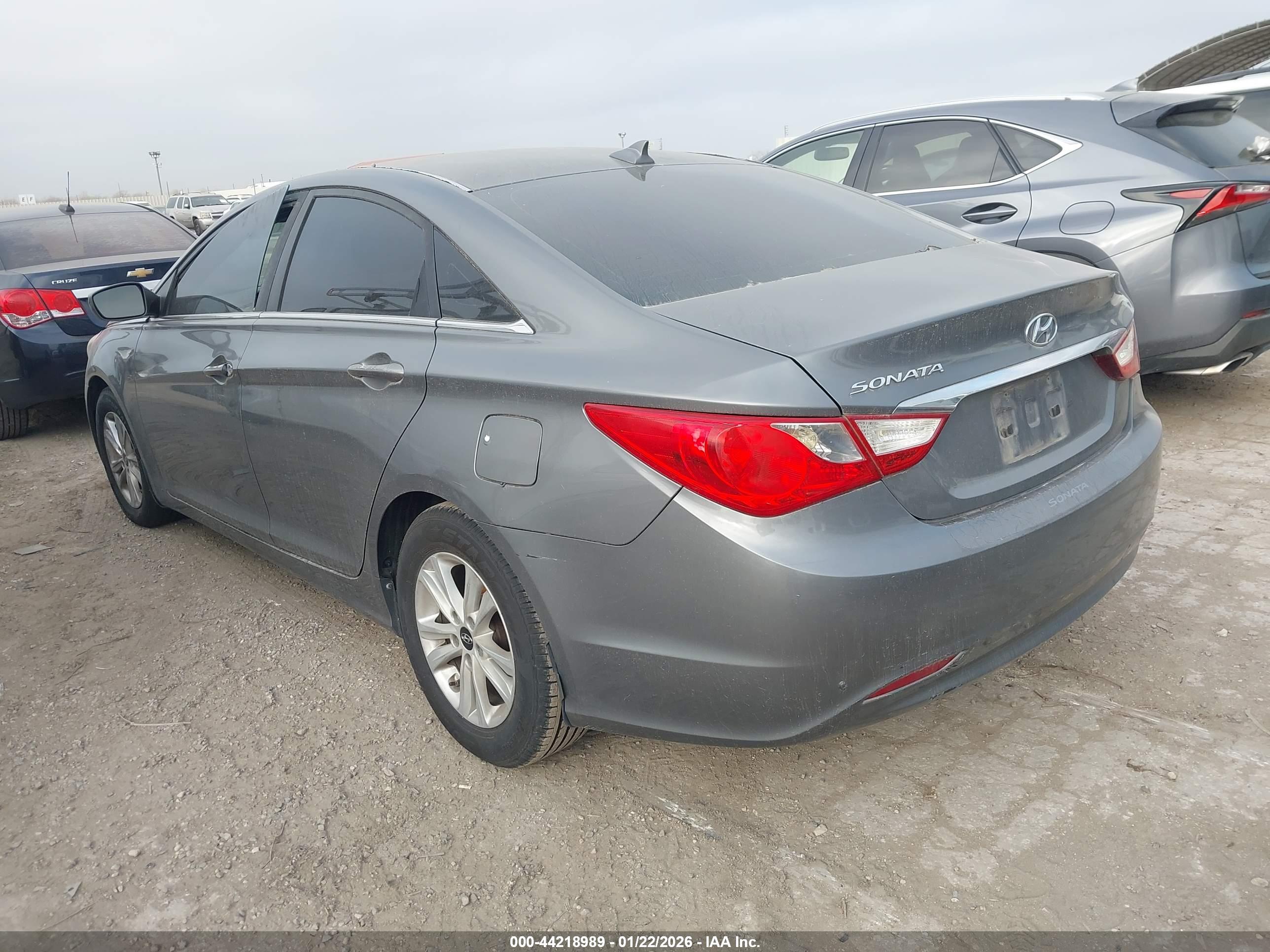 HYUNDAI SONATA image 3