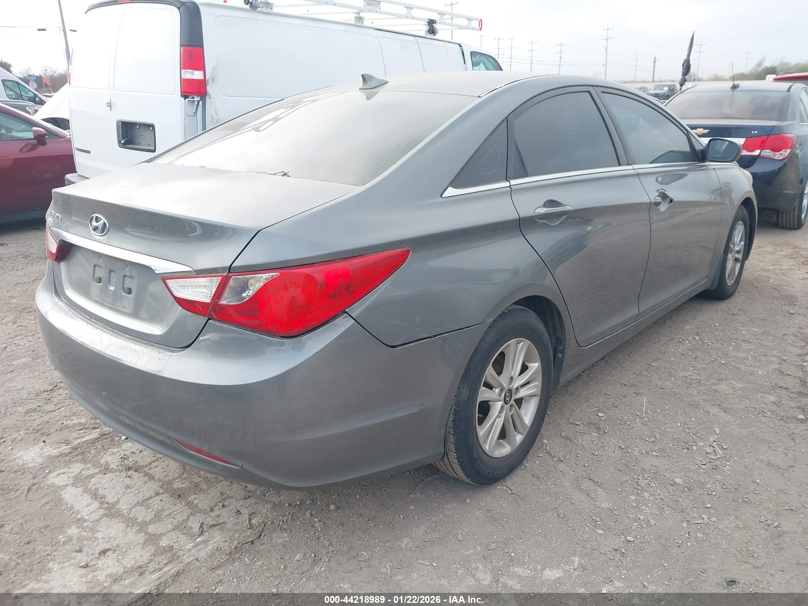 HYUNDAI SONATA image 4