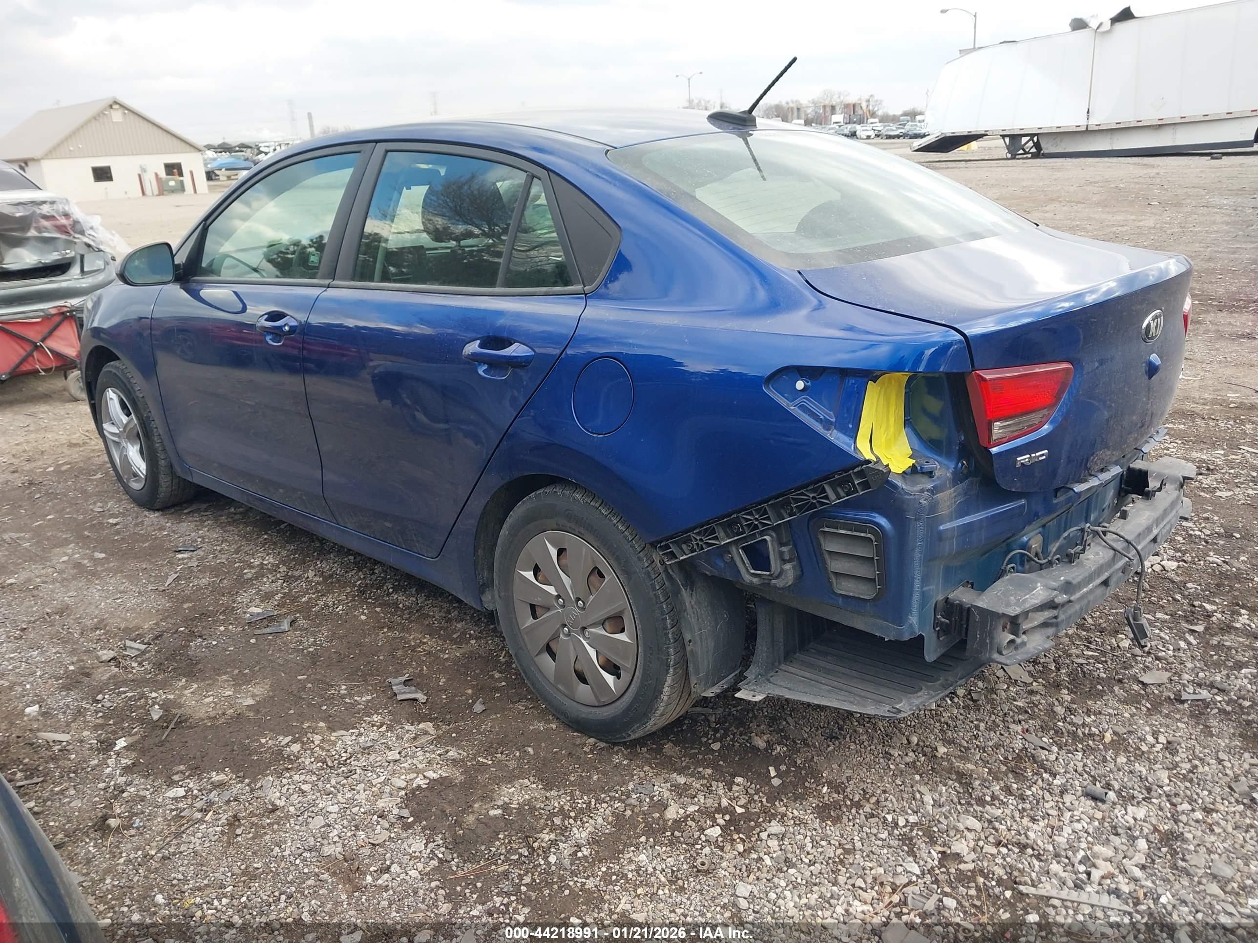 KIA RIO image 3