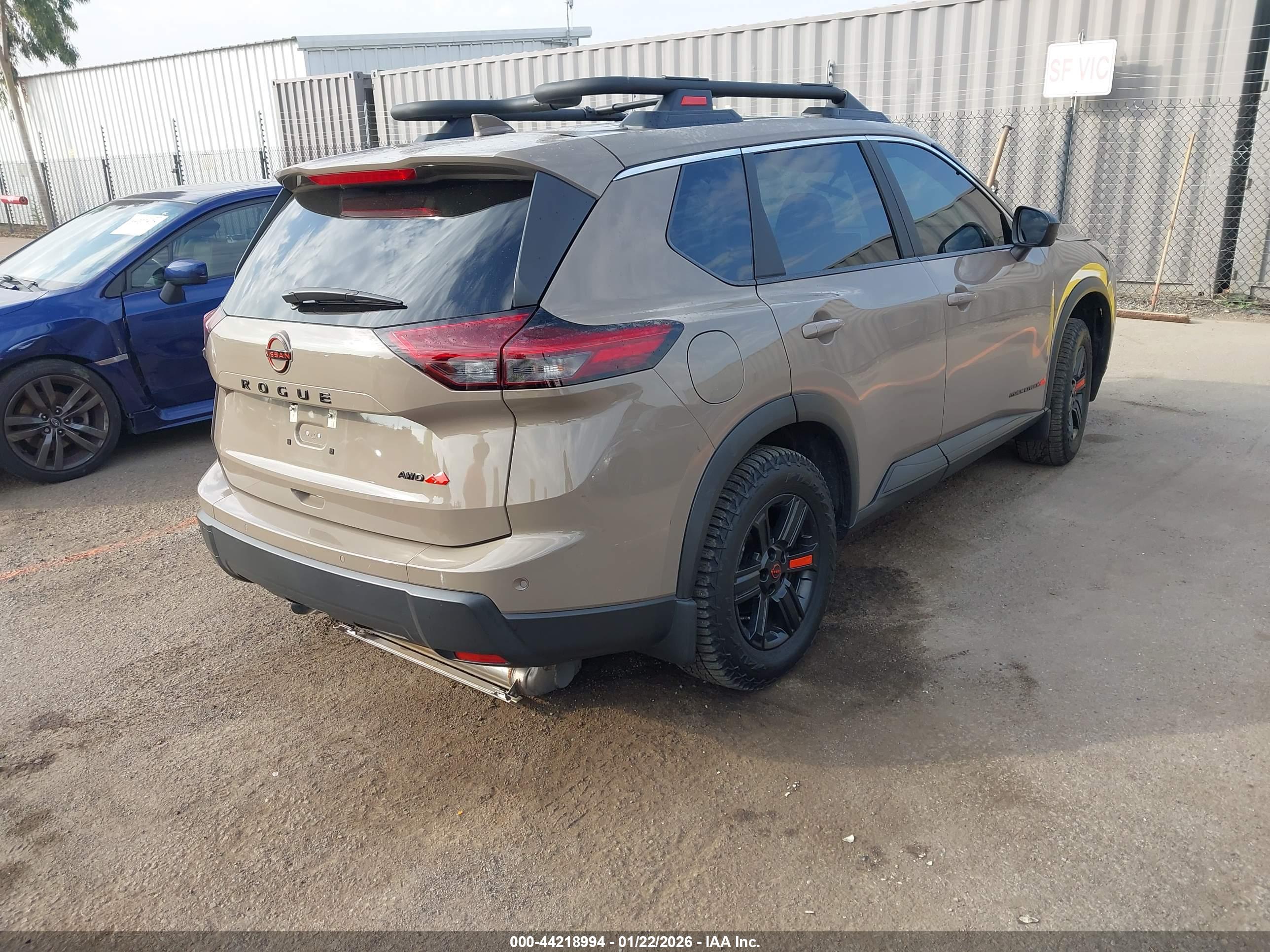 NISSAN ROGUE image 4