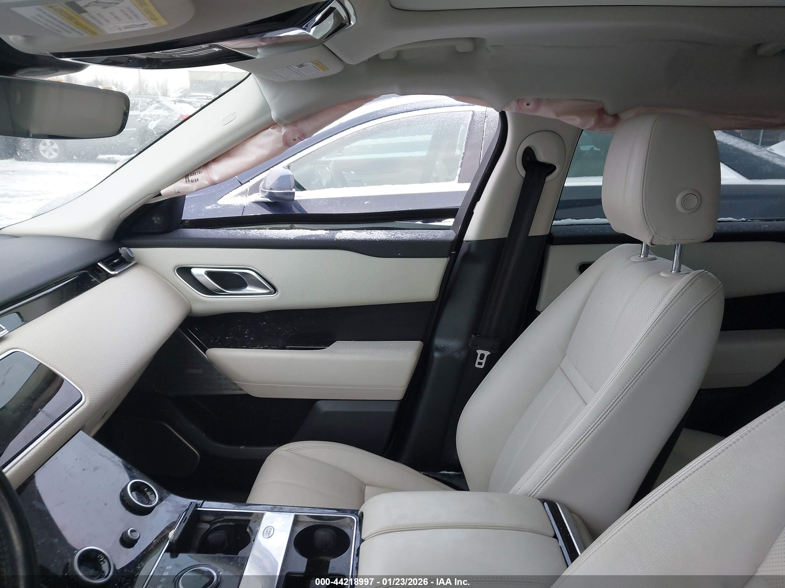 LAND ROVER image 5