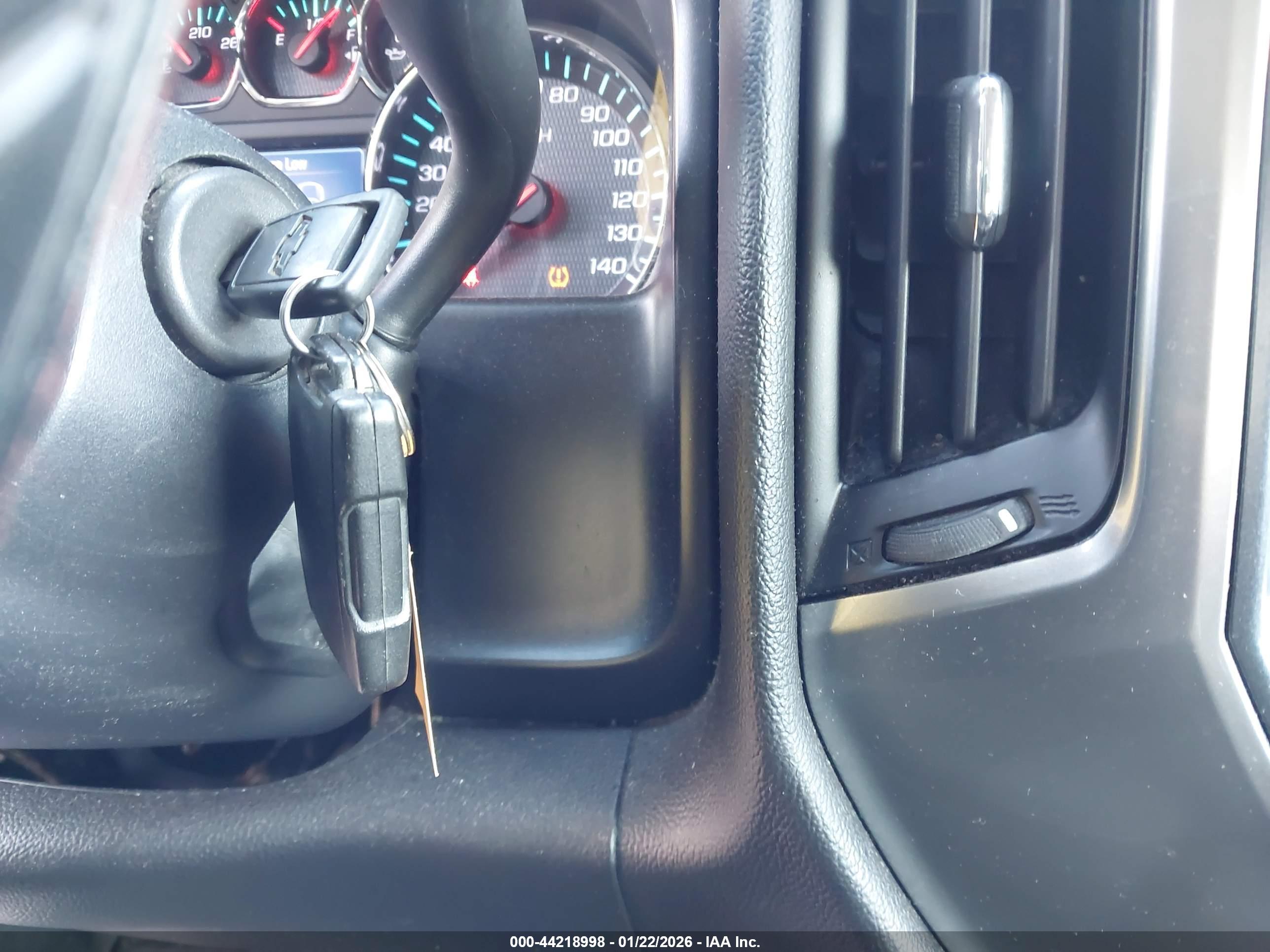 CHEVROLET SILVERADO image 11