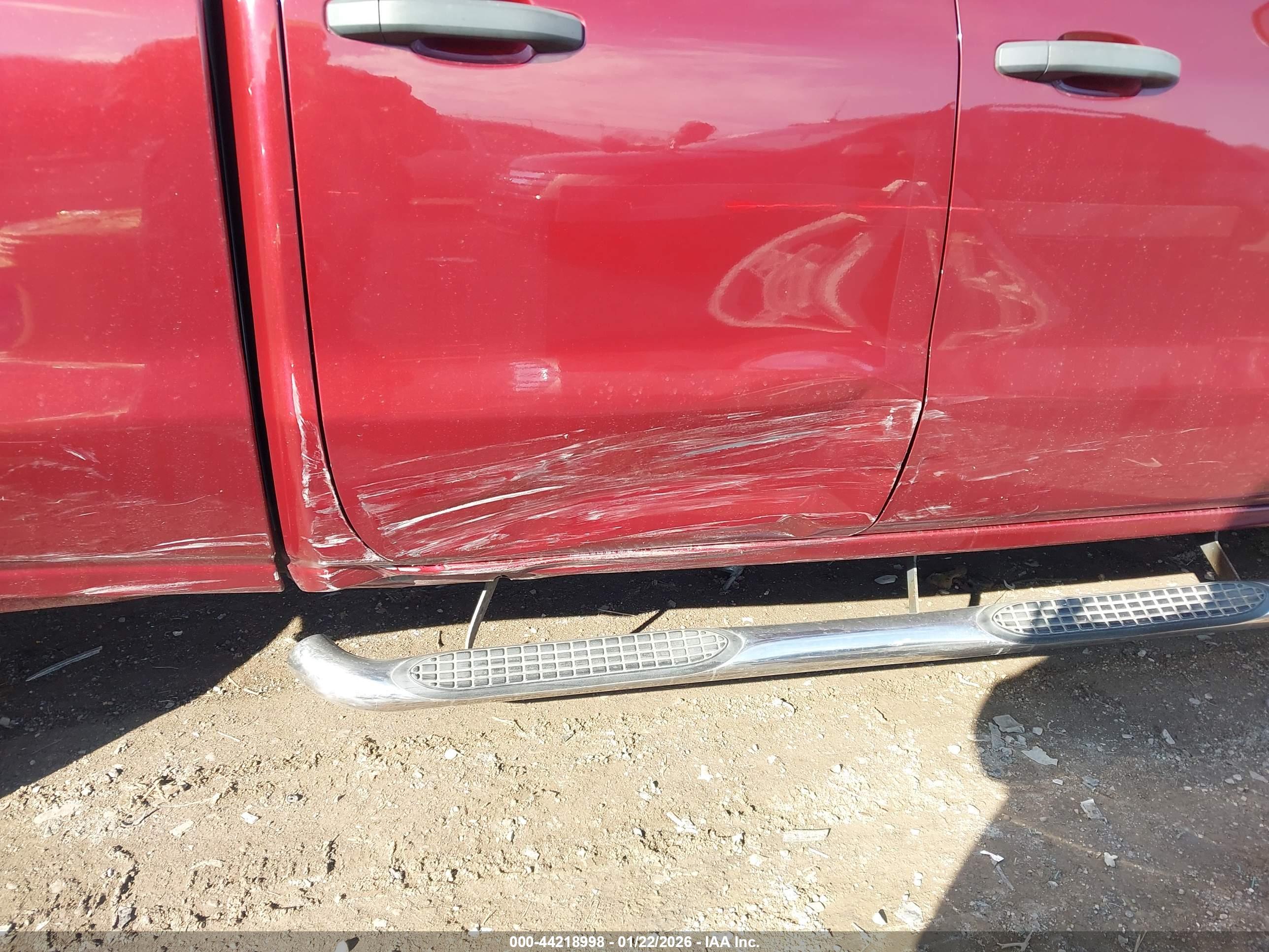CHEVROLET SILVERADO image 6