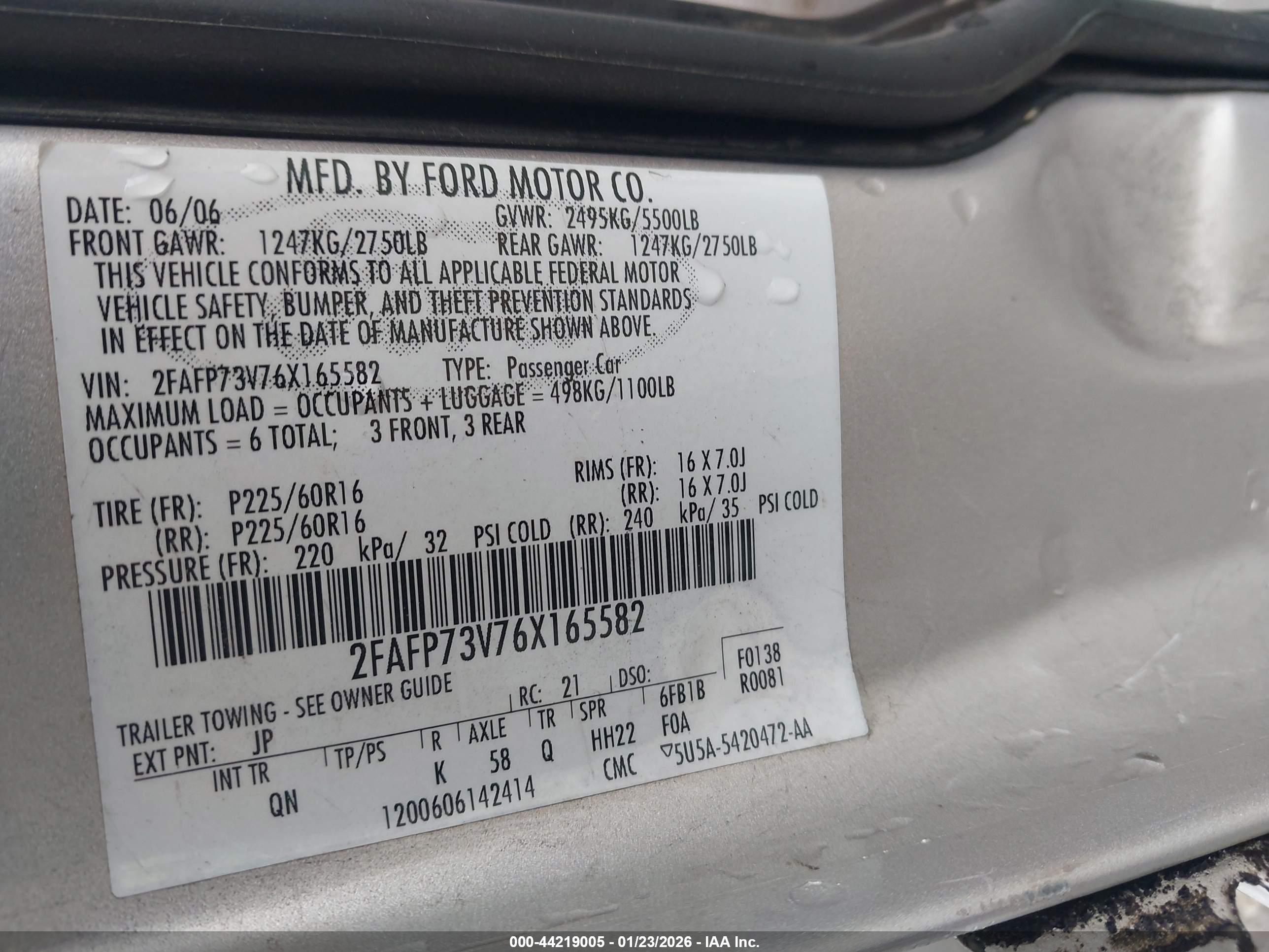 FORD CROWN image 9
