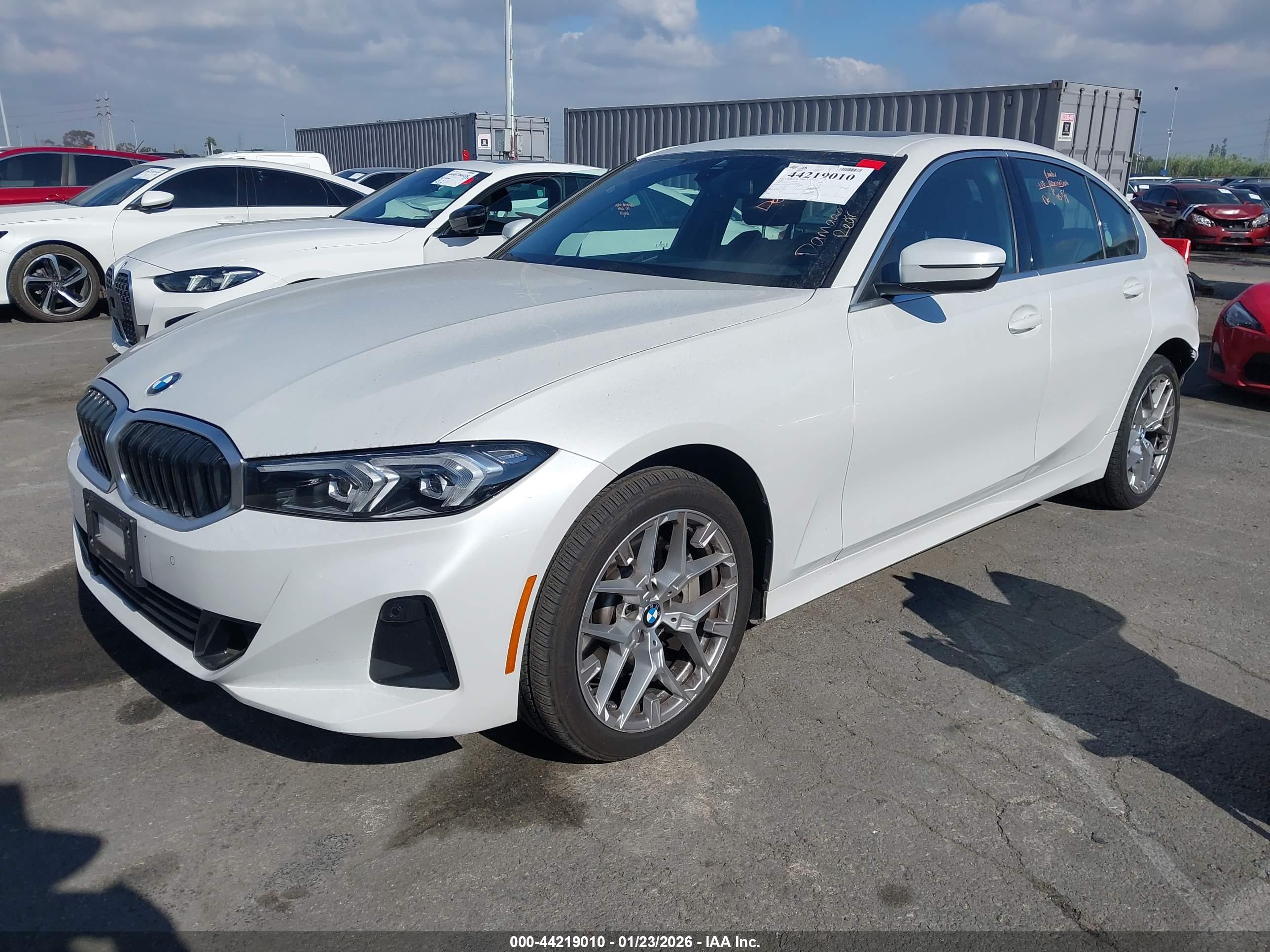 BMW 330I image 2