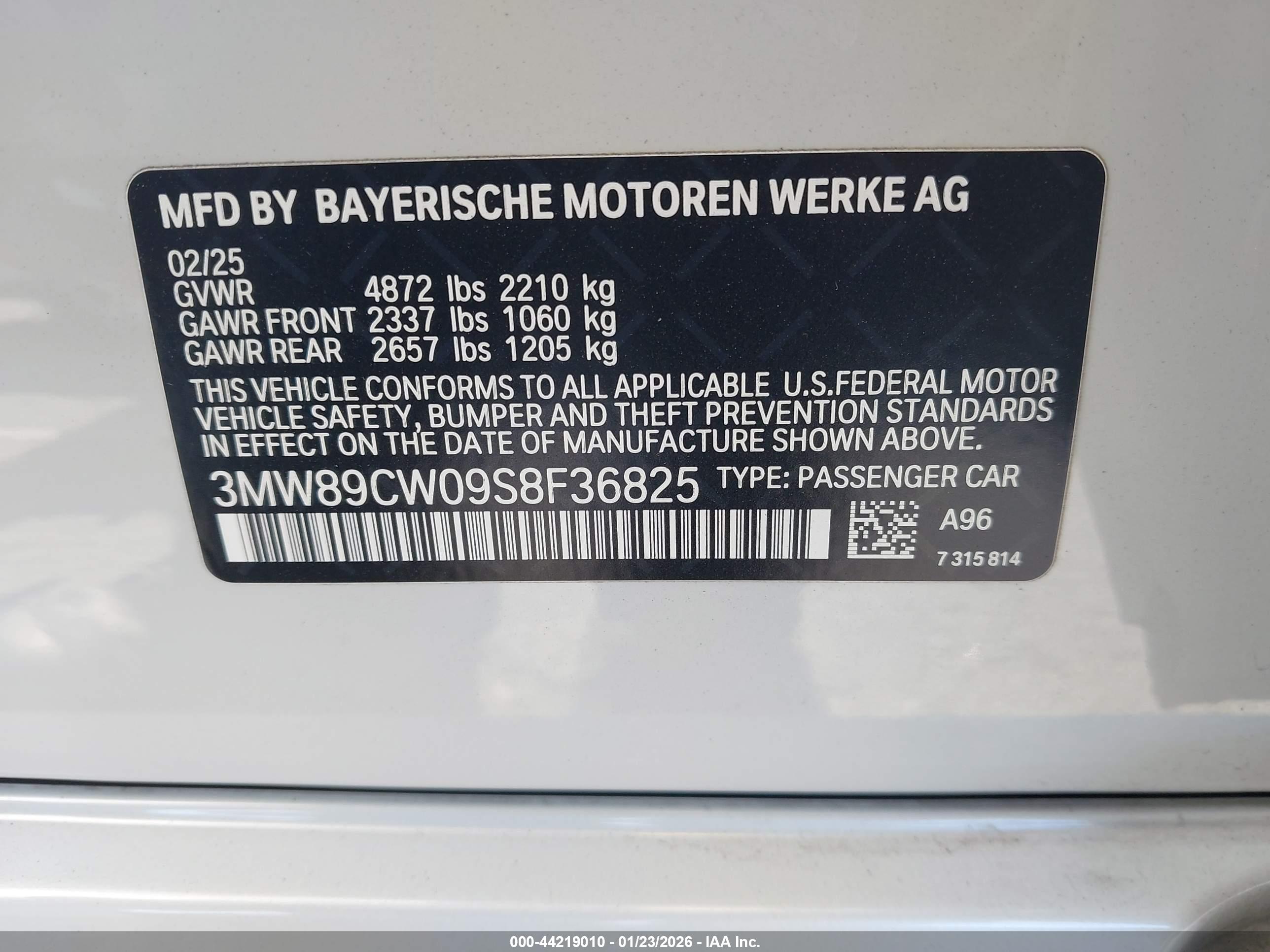 BMW 330I image 9