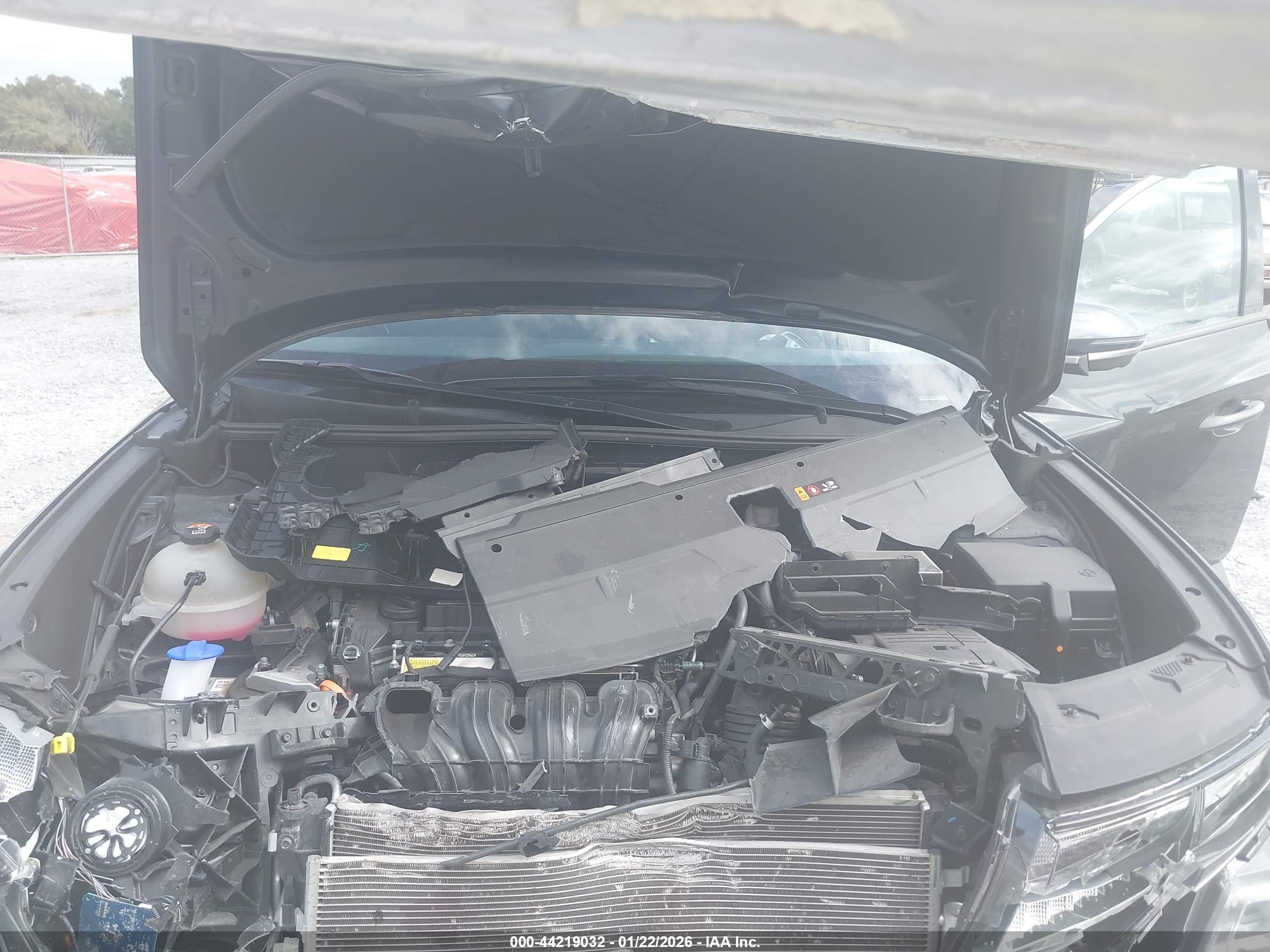 HYUNDAI TUCSON image 10