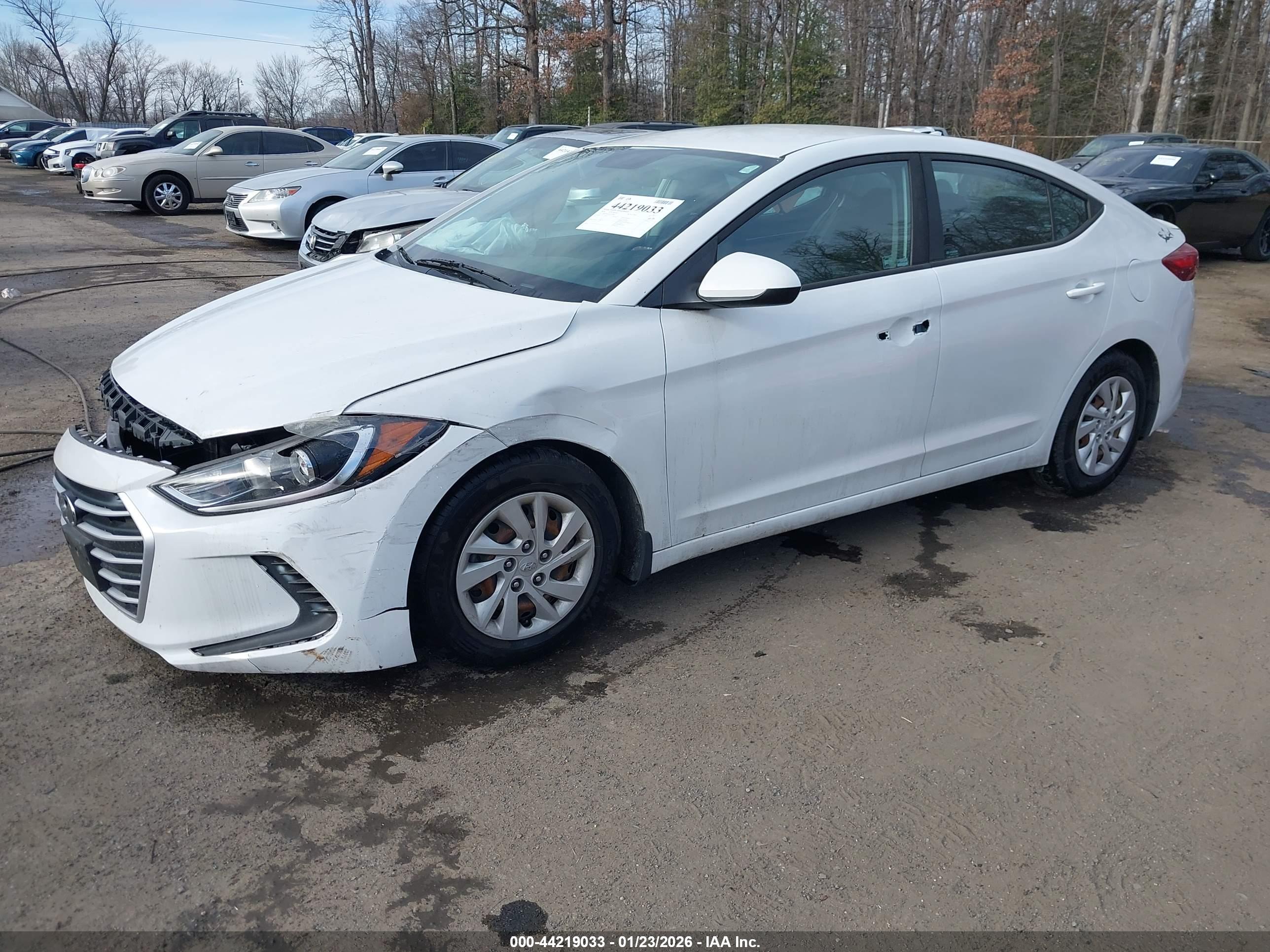 HYUNDAI ELANTRA image 2