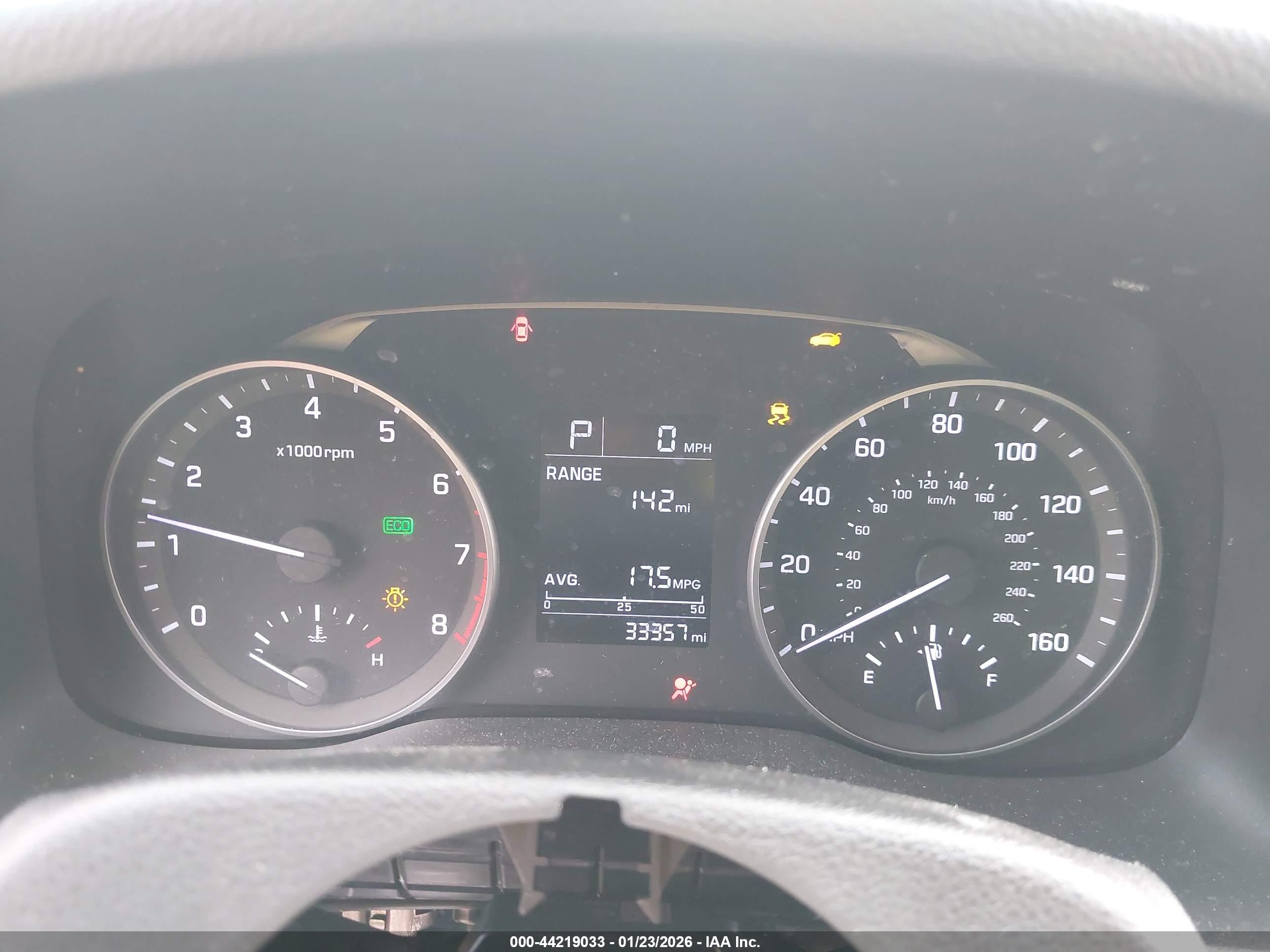 HYUNDAI ELANTRA image 7