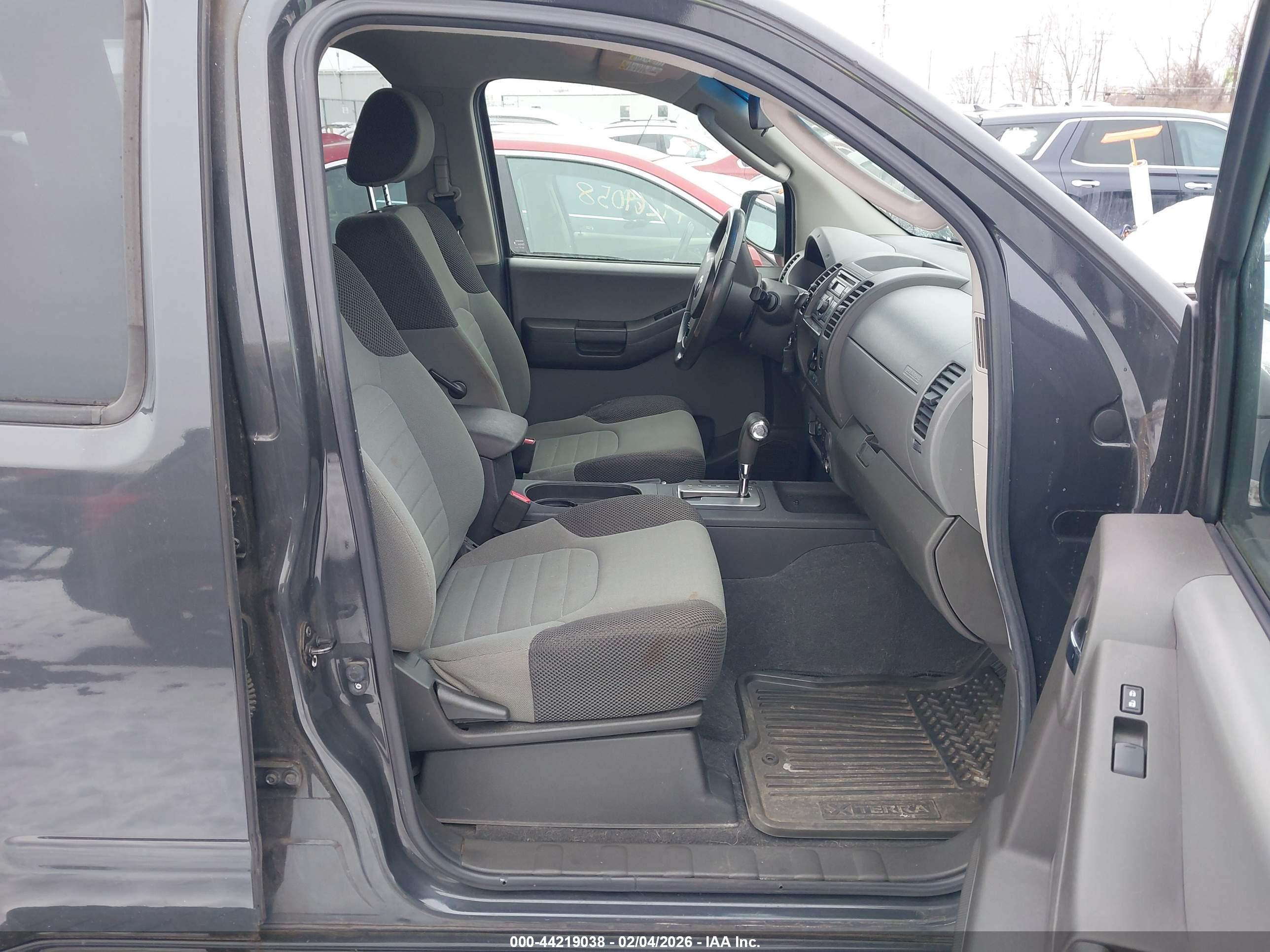 NISSAN XTERRA image 5
