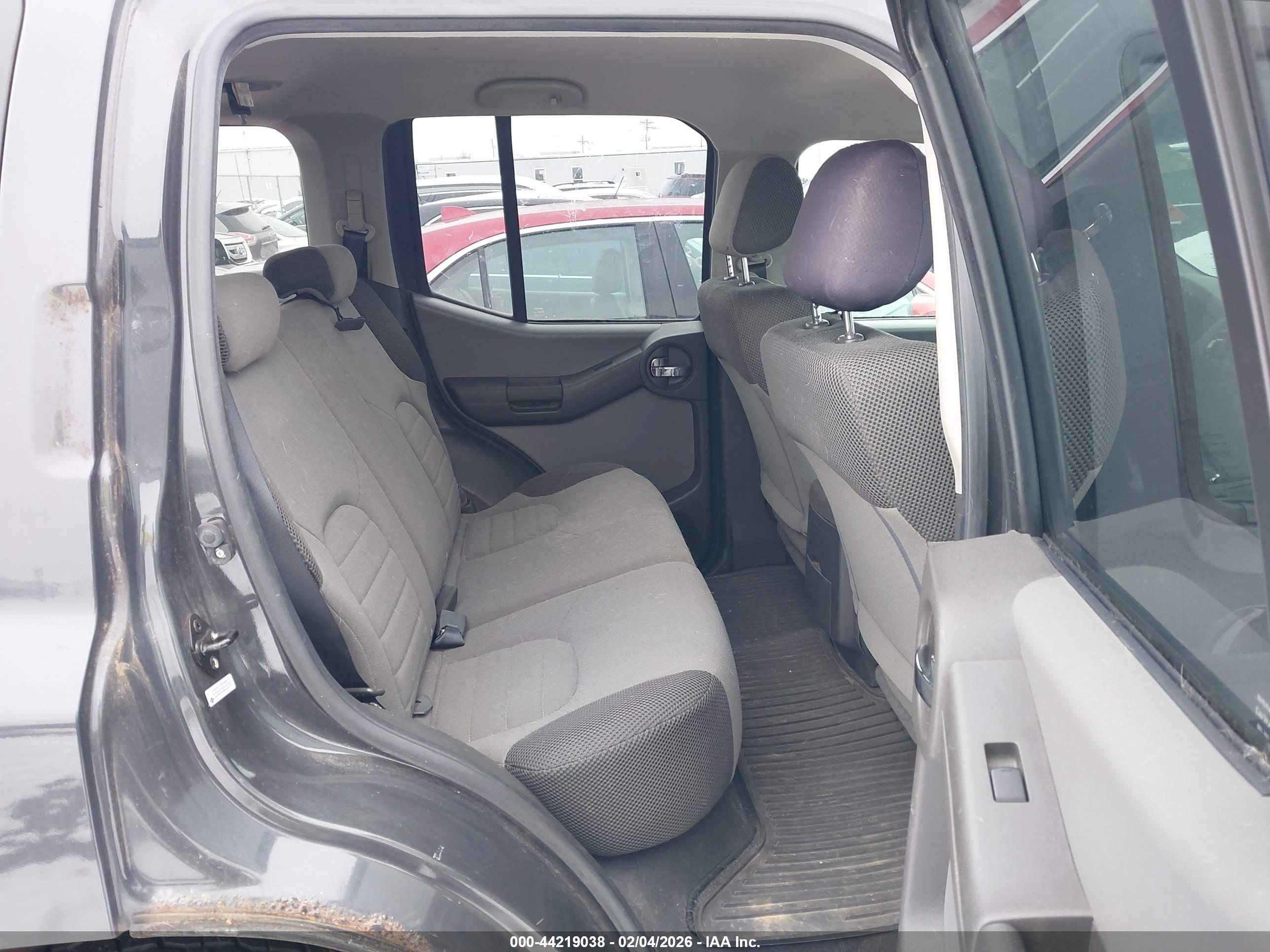 NISSAN XTERRA image 8