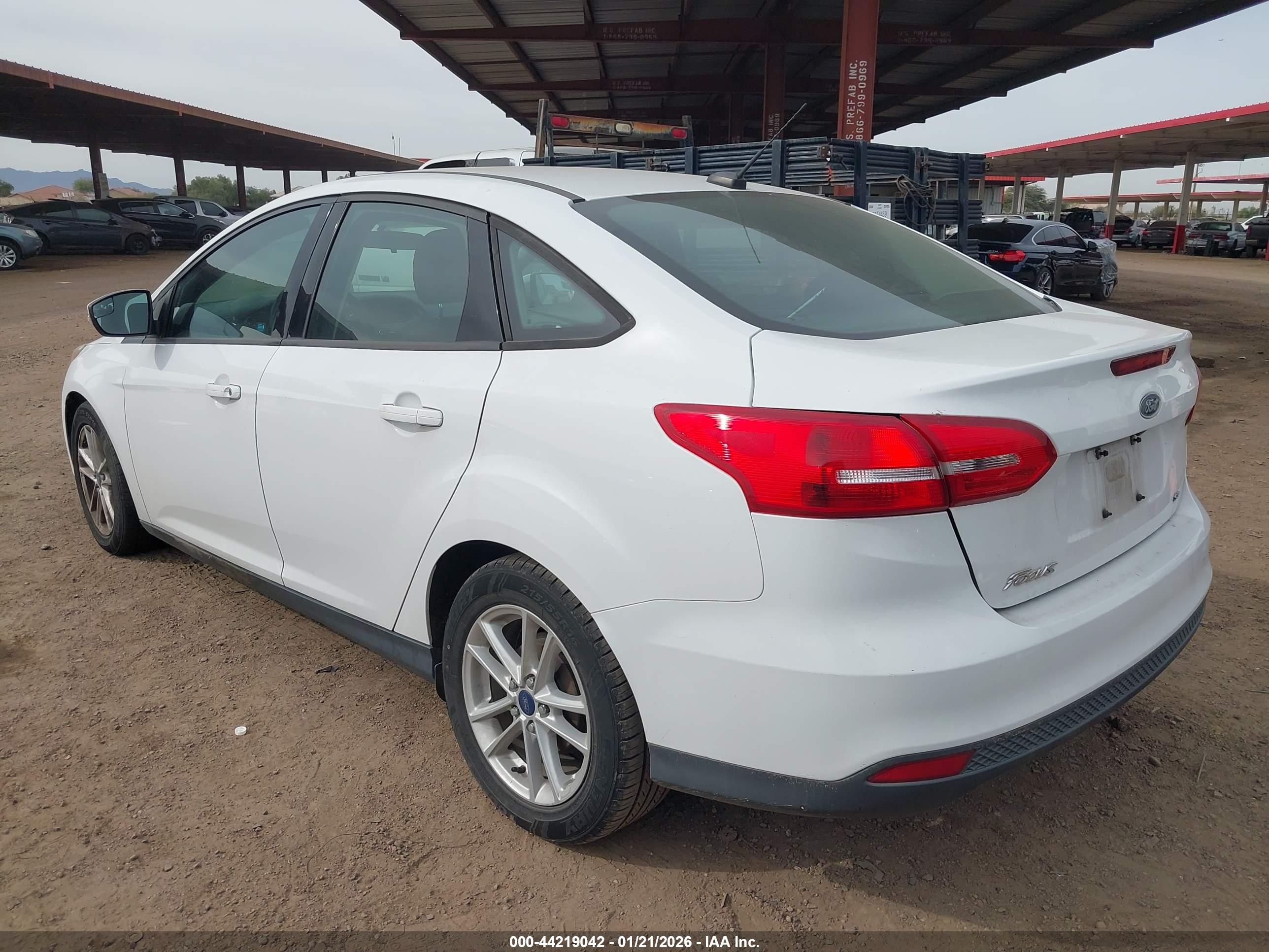 FORD FOCUS image 3