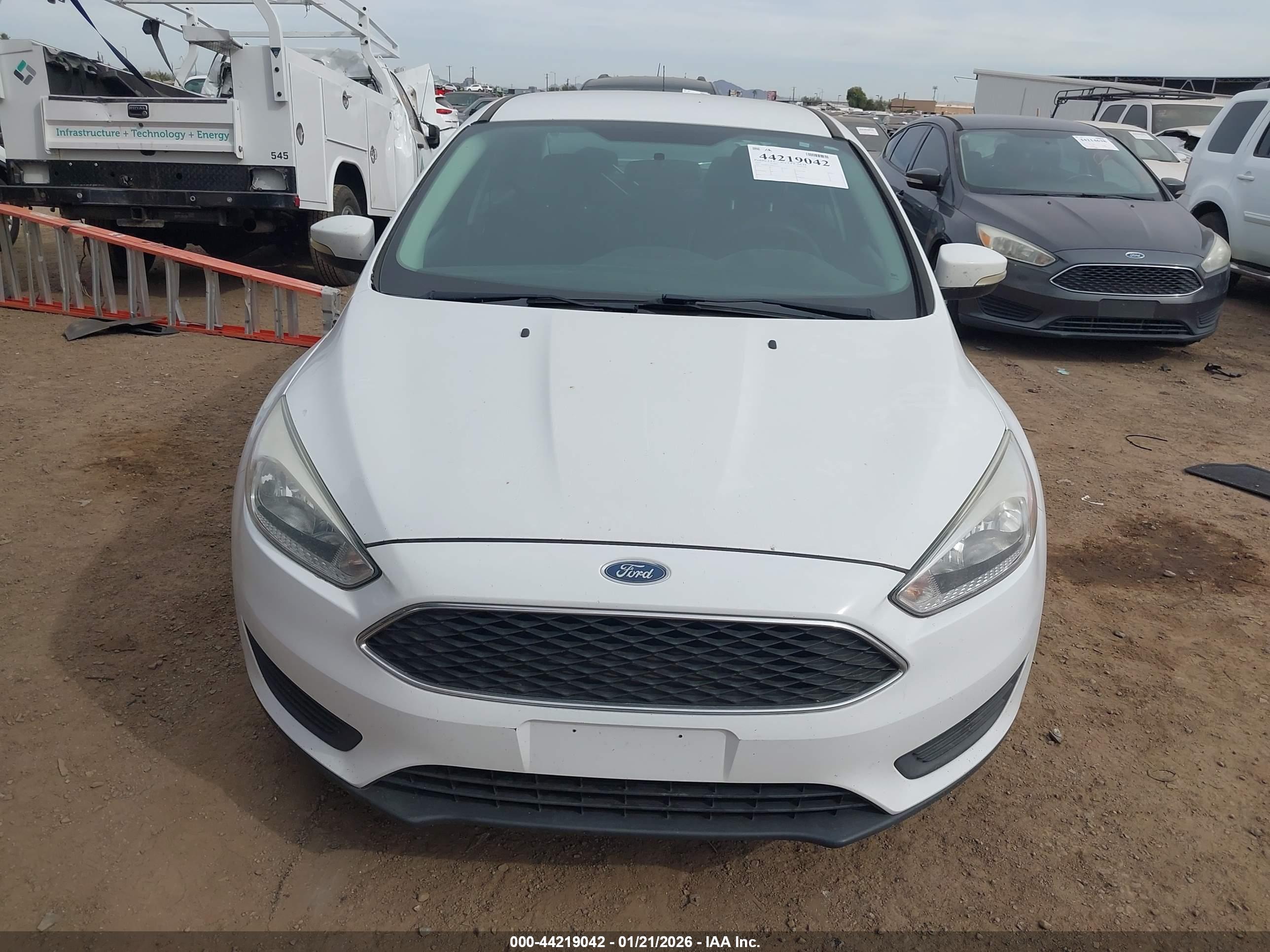FORD FOCUS image 6