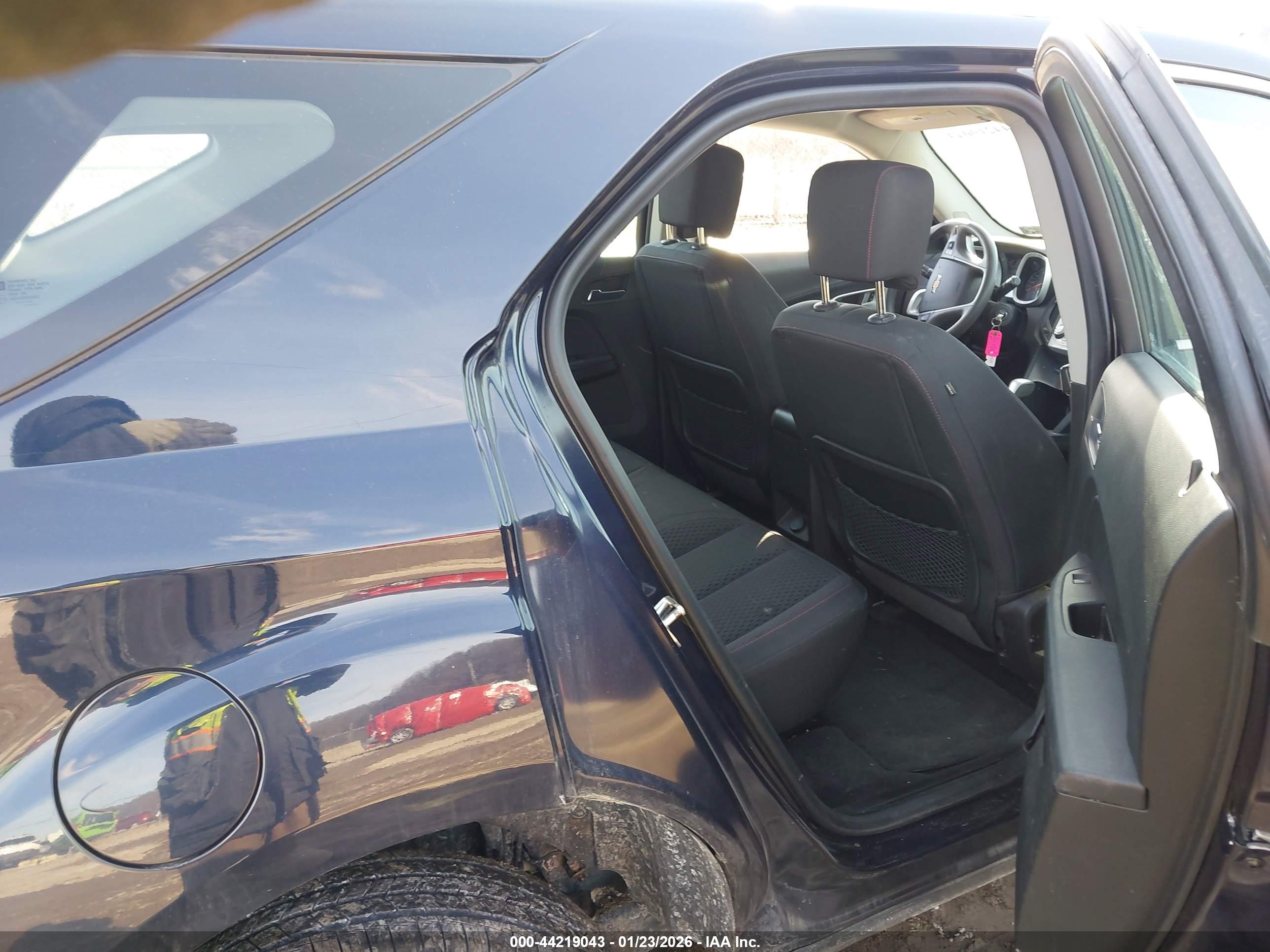 CHEVROLET EQUINOX image 8