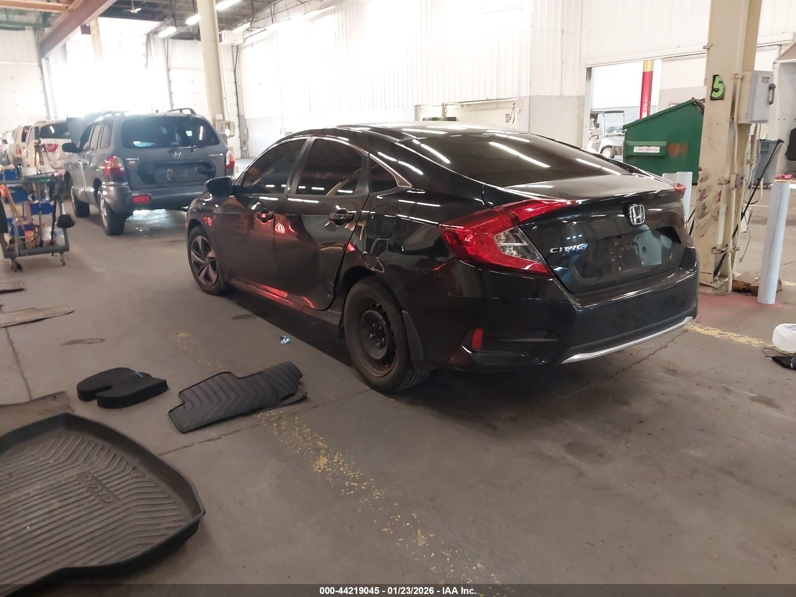 HONDA CIVIC image 3