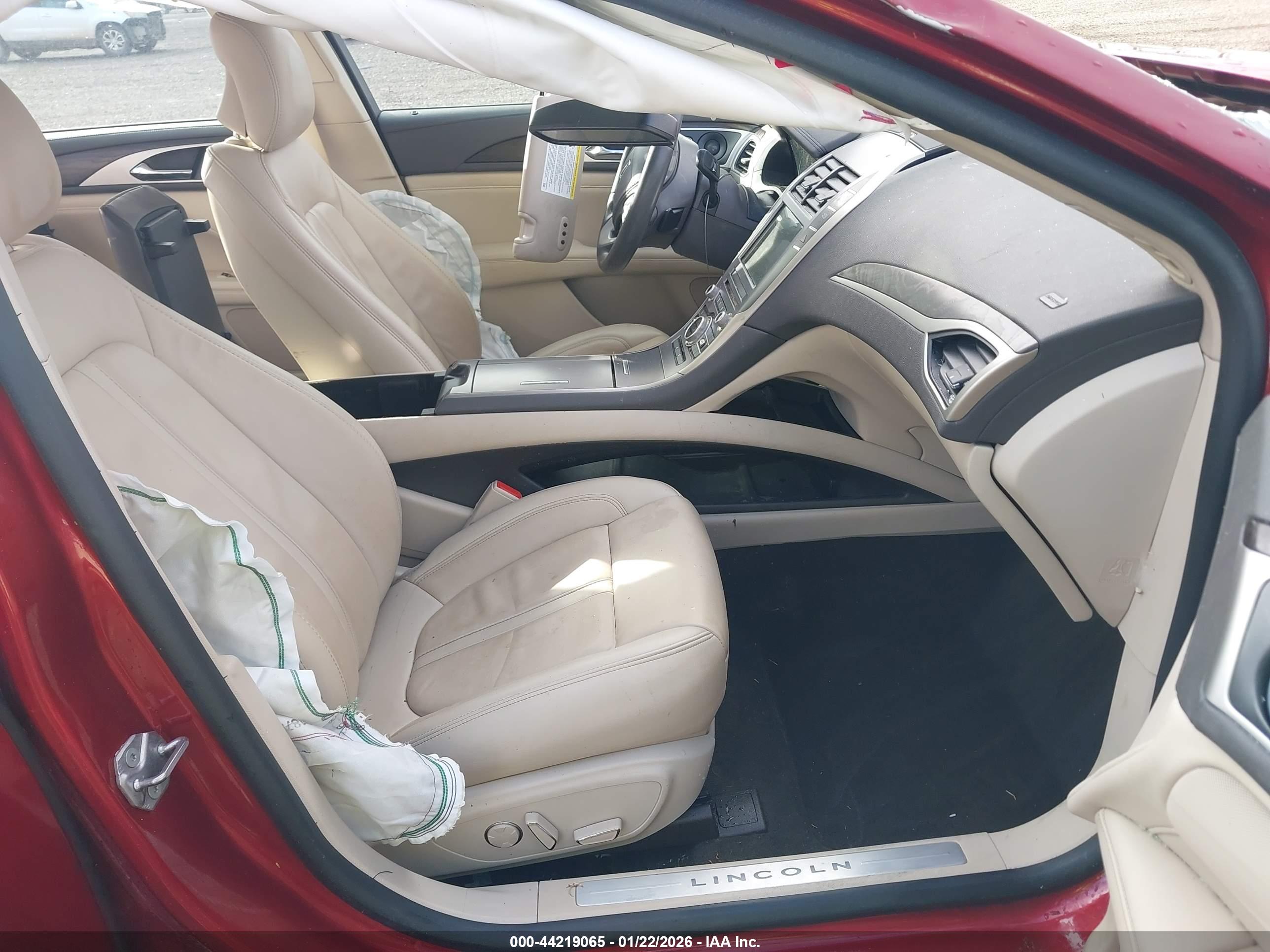 LINCOLN MKZ image 5