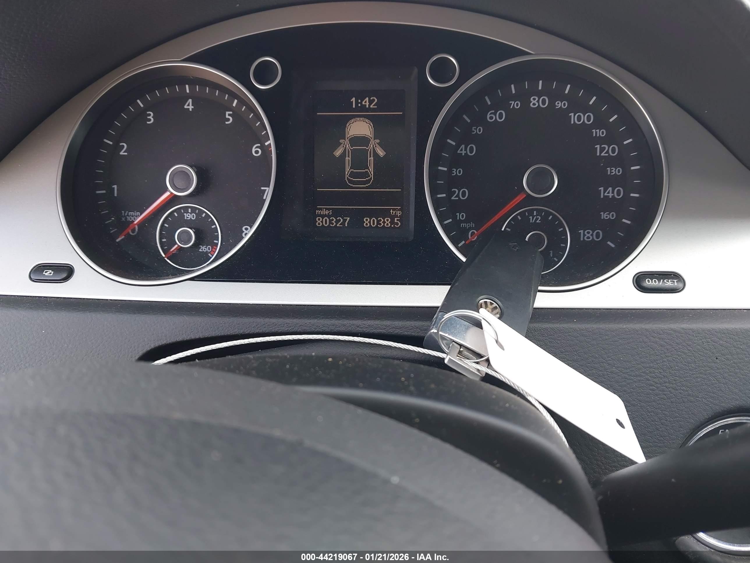 VOLKSWAGEN CC image 11