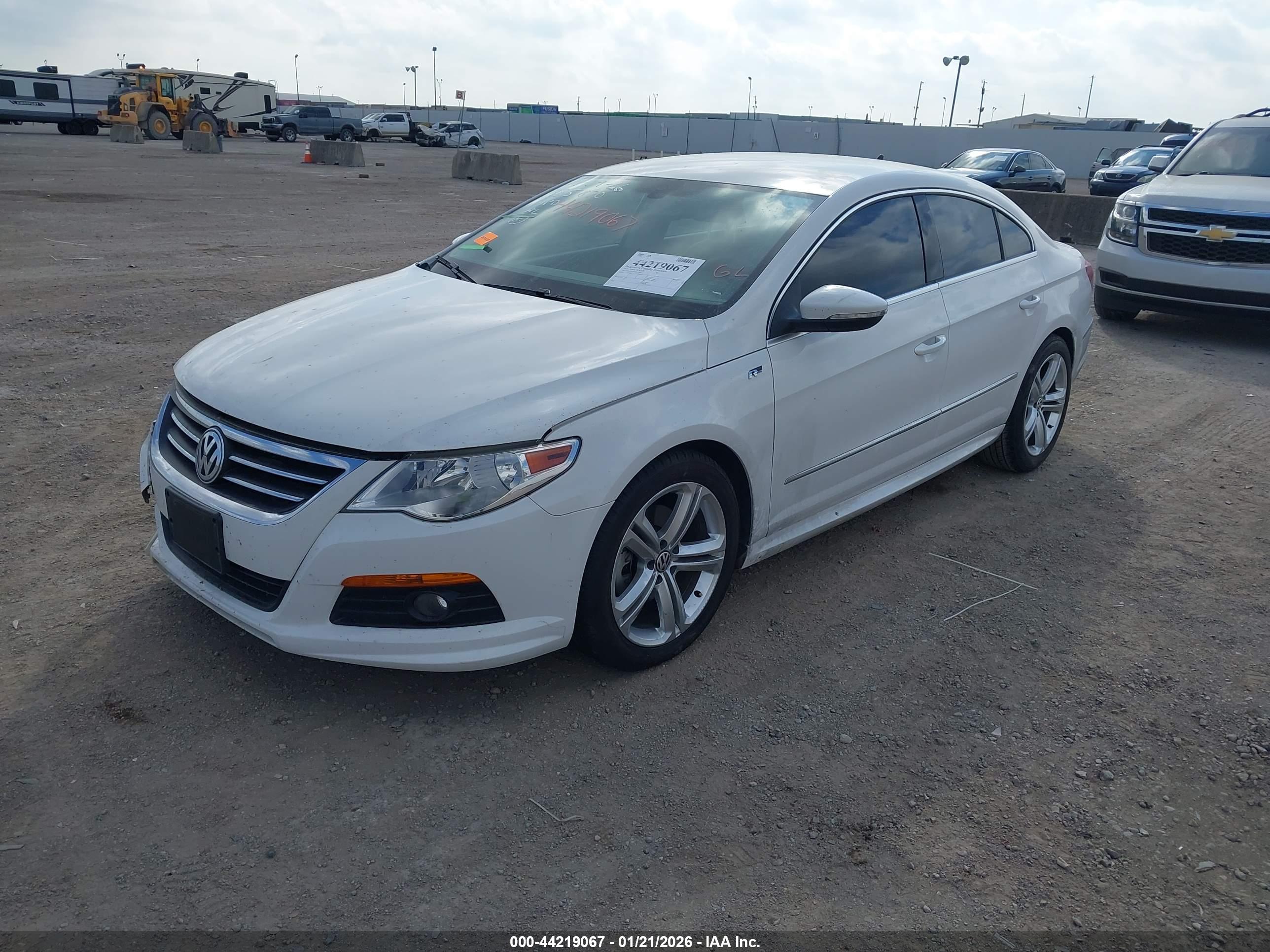 VOLKSWAGEN CC image 2