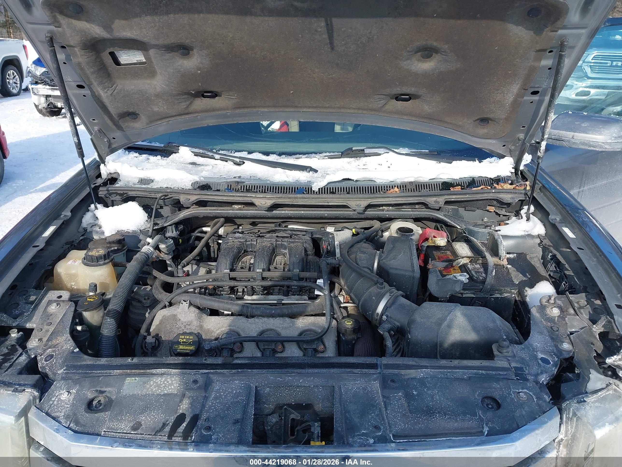 FORD FLEX image 10