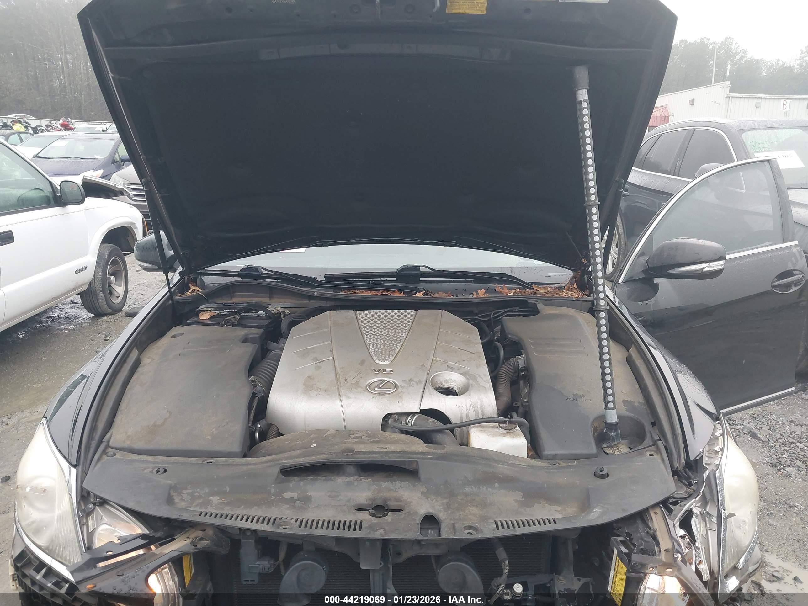 LEXUS GS image 10