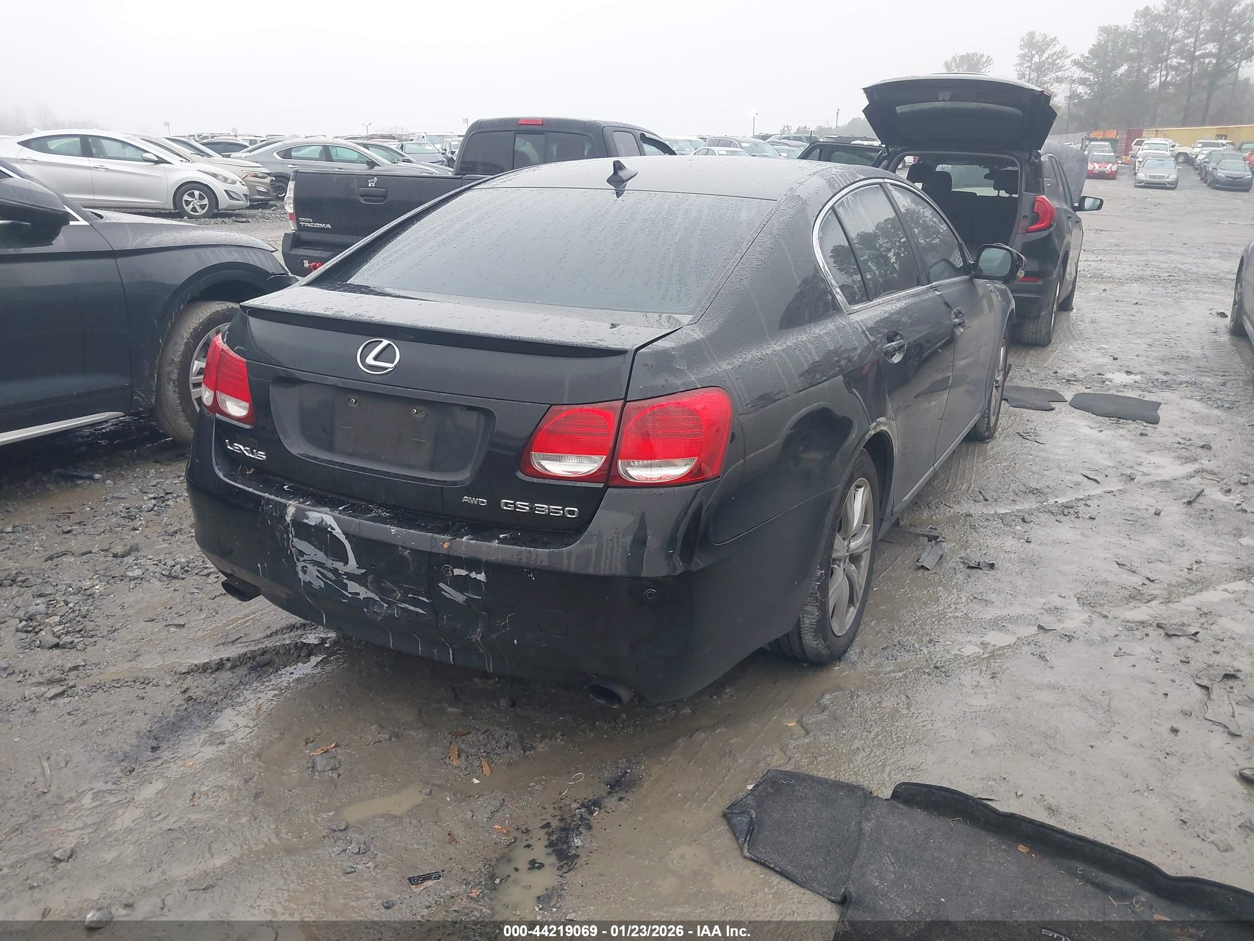 LEXUS GS image 4