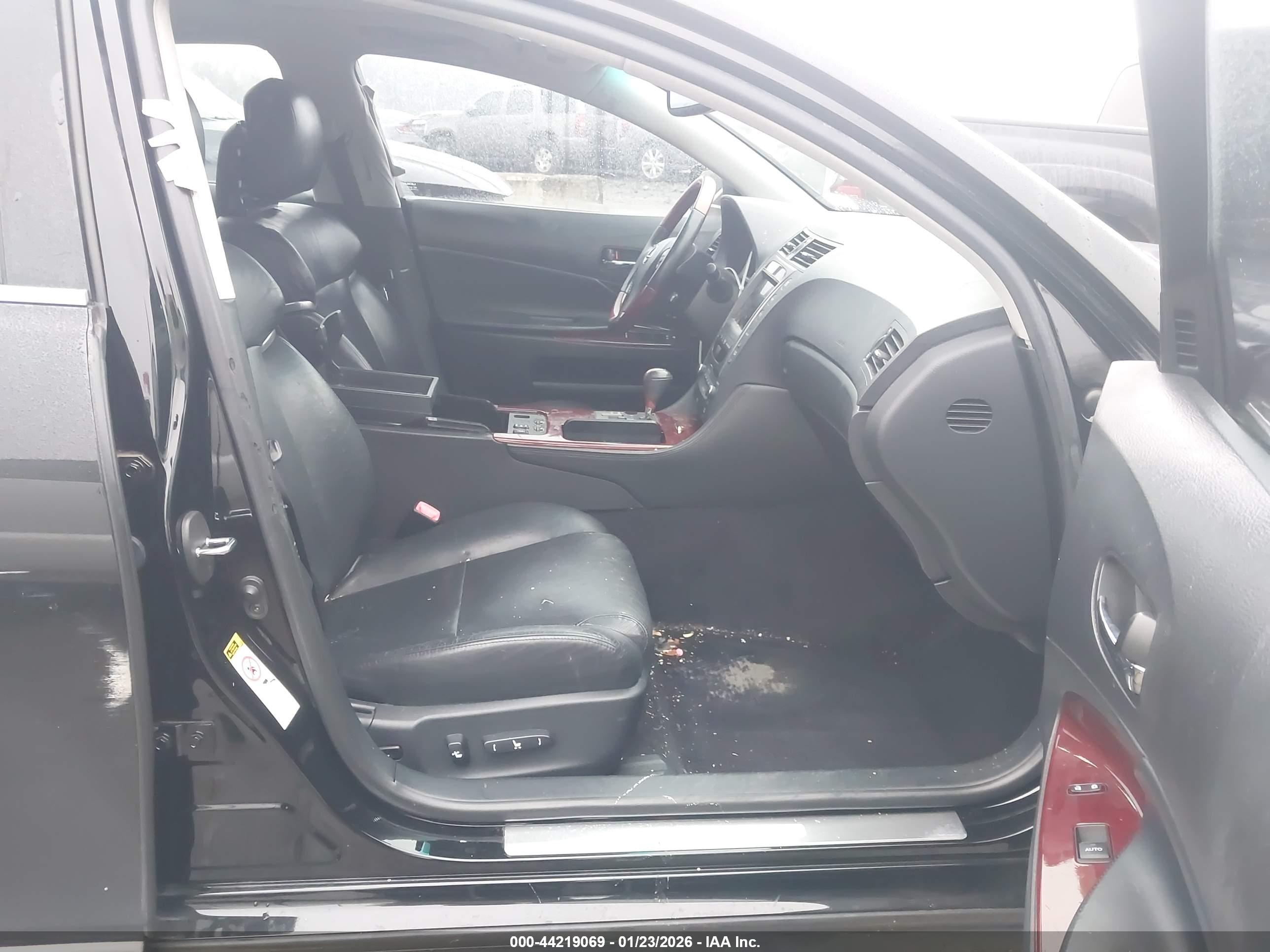 LEXUS GS image 5