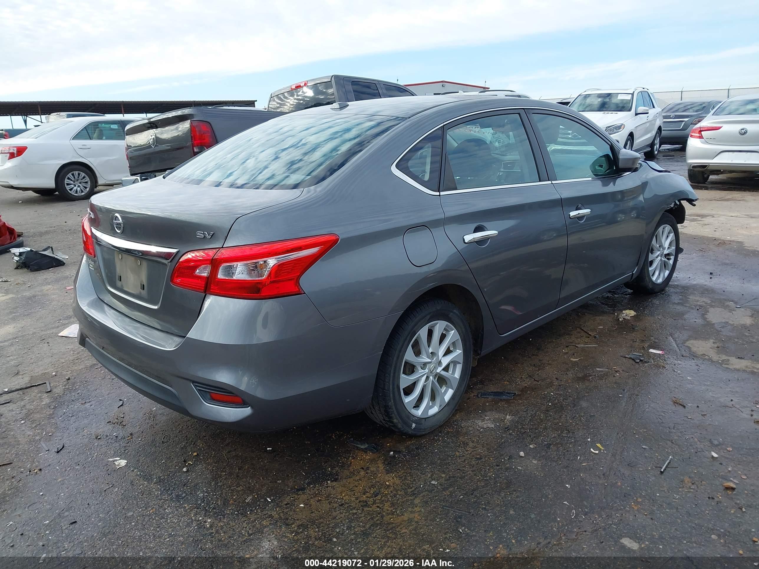 NISSAN SENTRA image 4