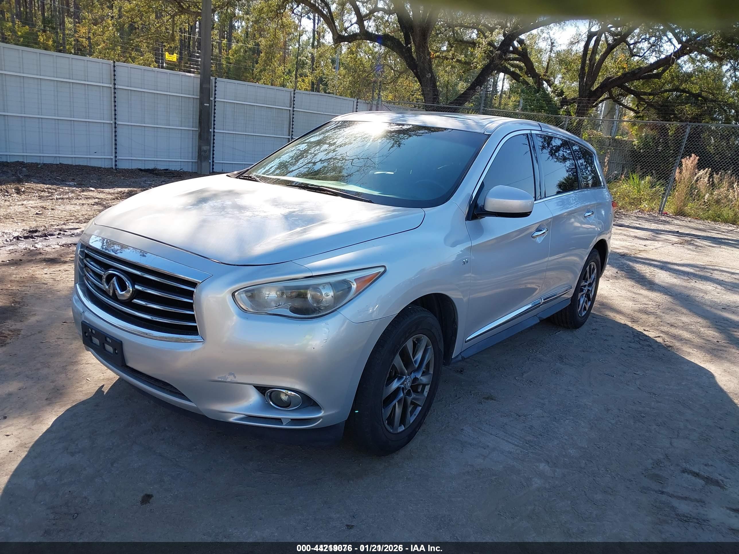 INFINITI QX60 image 2