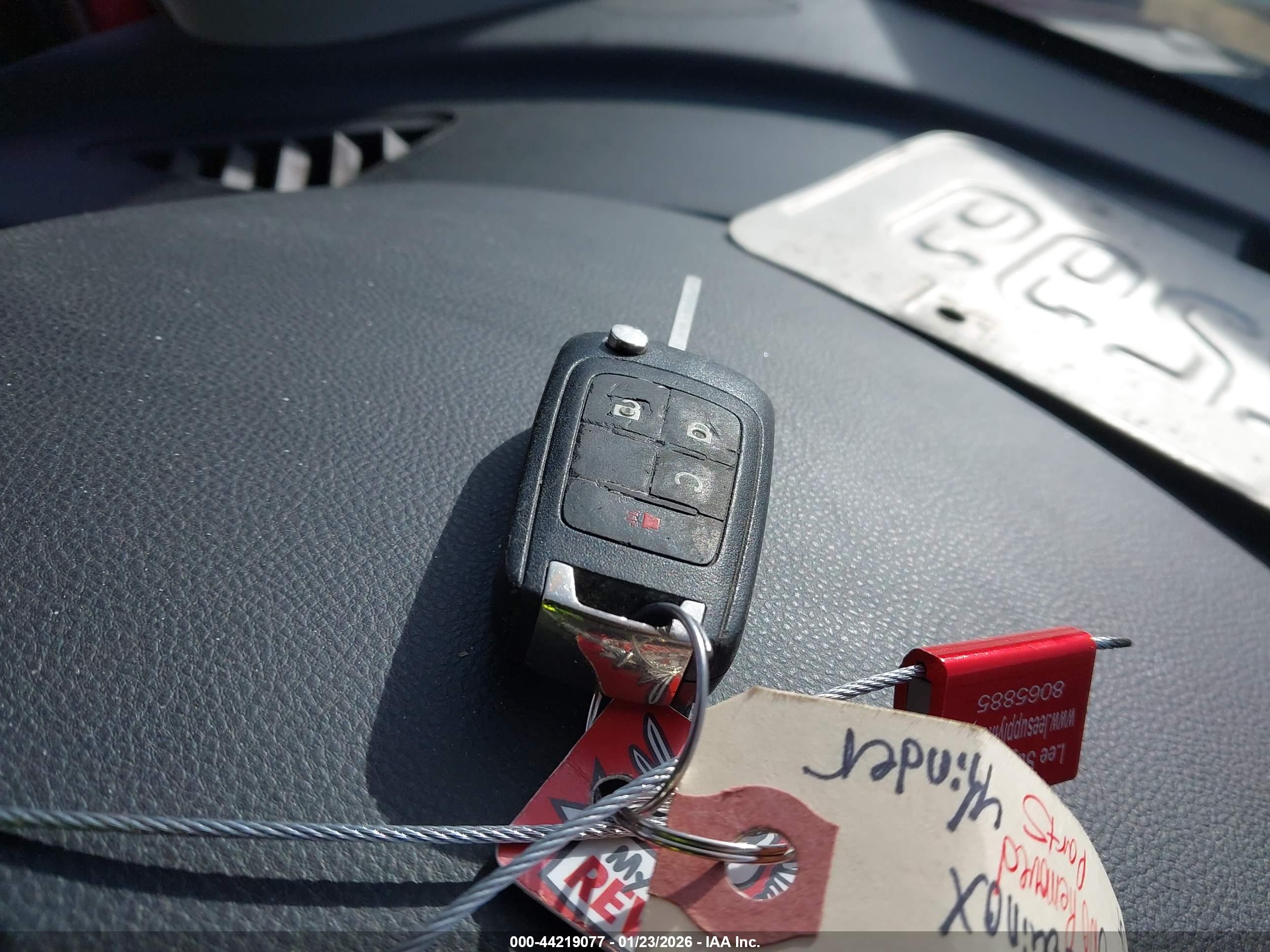 CHEVROLET EQUINOX image 11