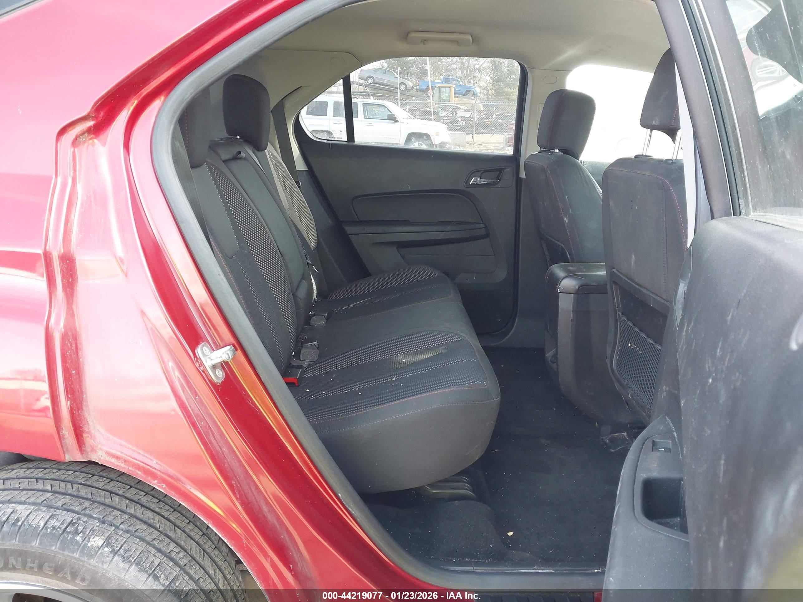 CHEVROLET EQUINOX image 8