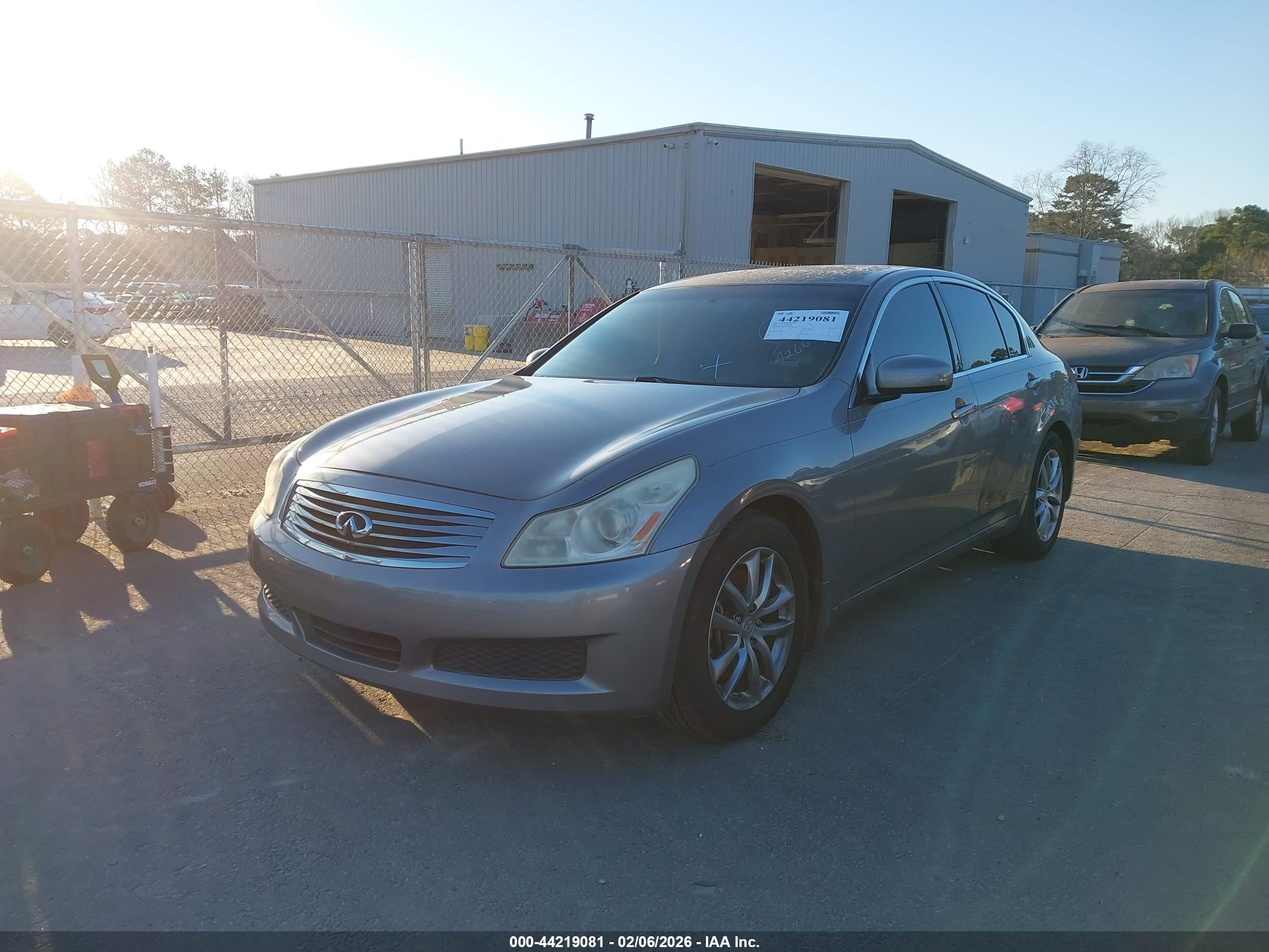 INFINITI G35 image 2
