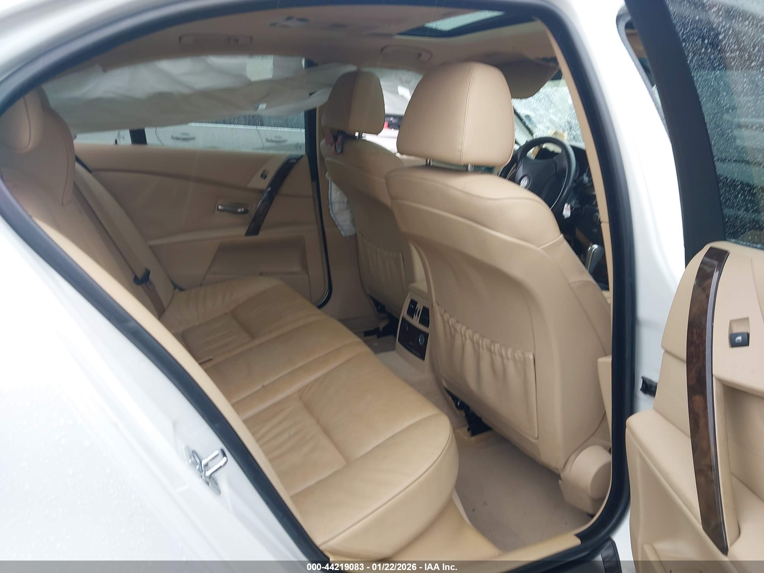 BMW 530I image 8