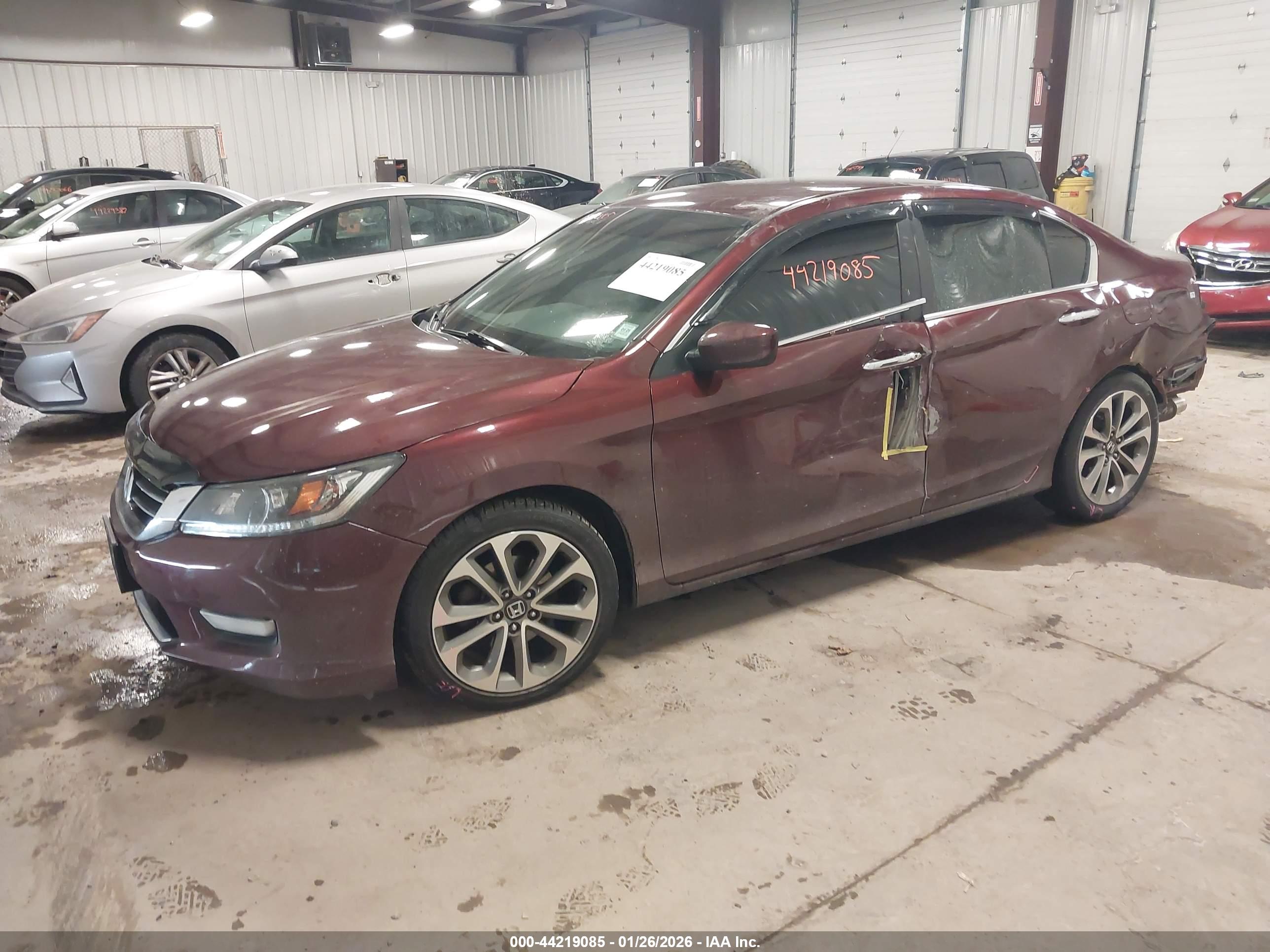 HONDA ACCORD image 2