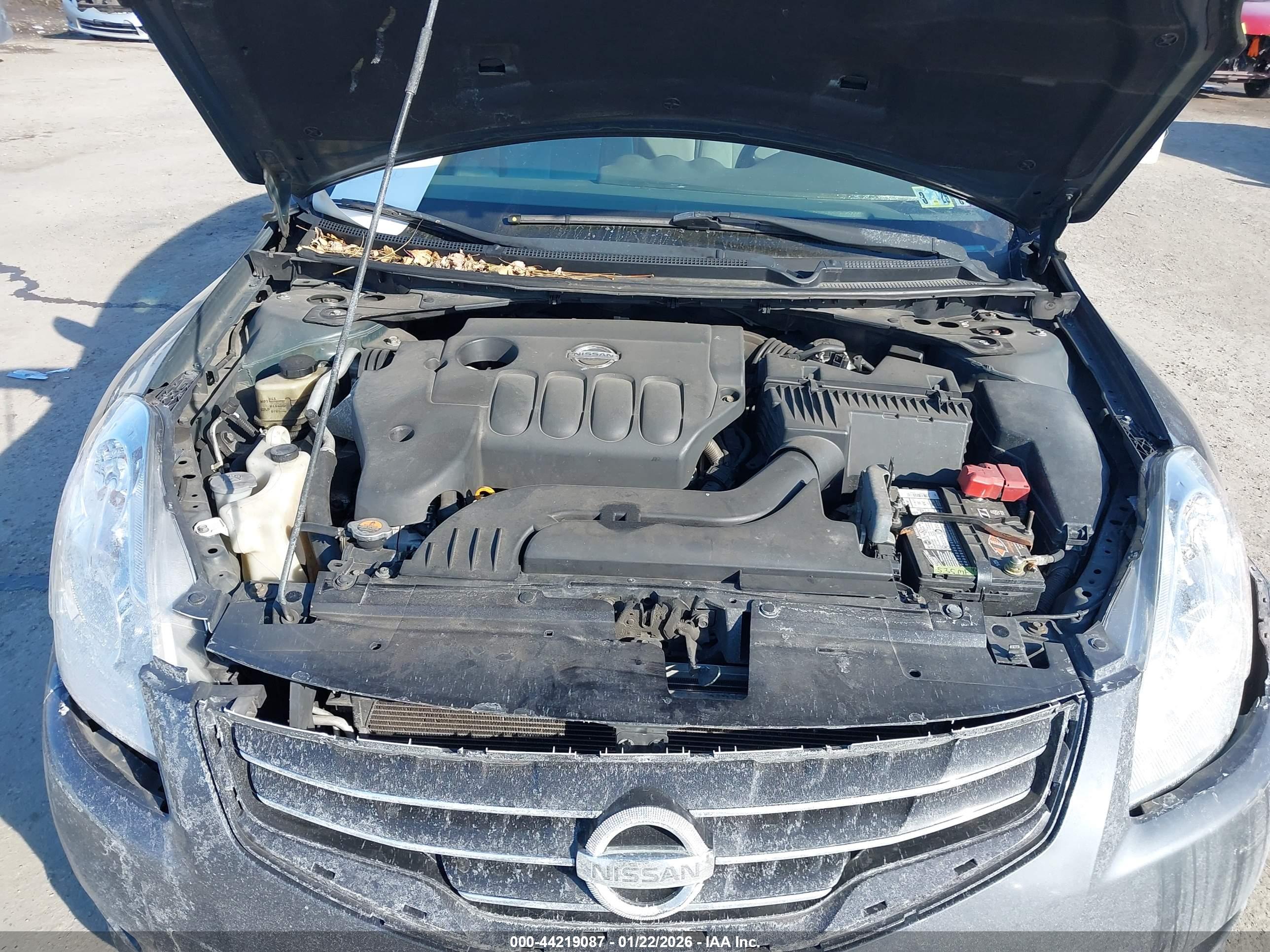 NISSAN ALTIMA image 10