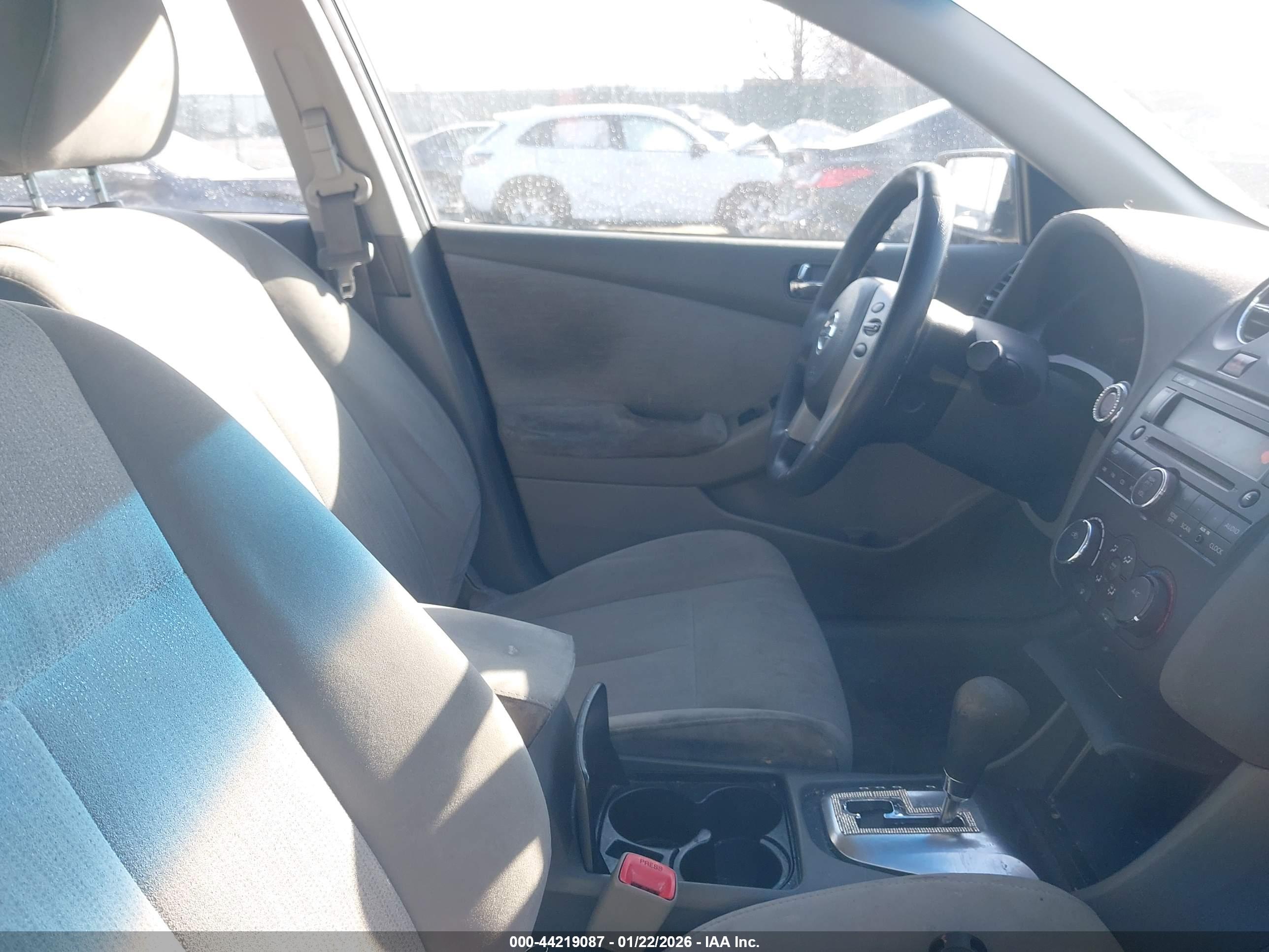 NISSAN ALTIMA image 5