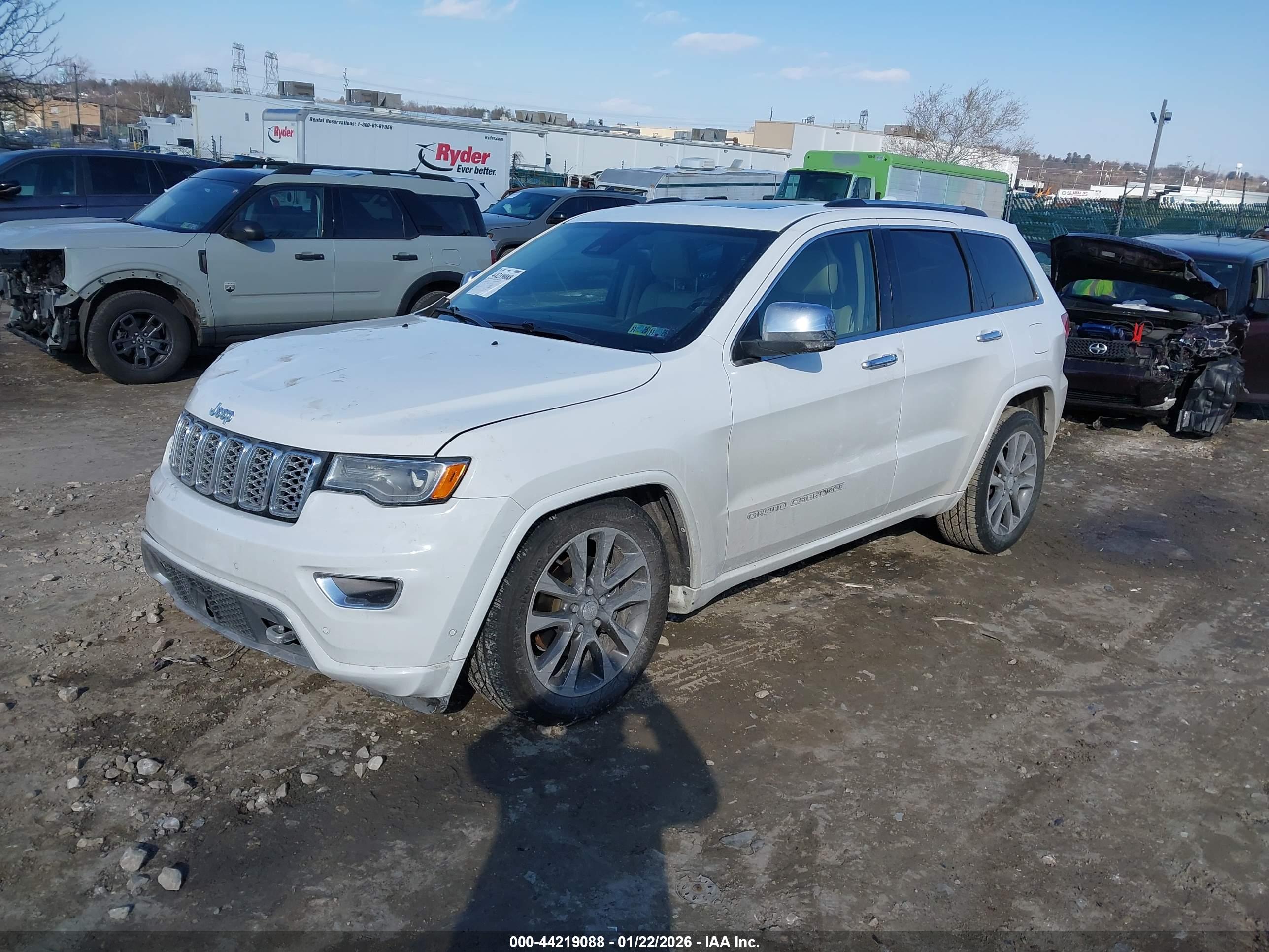 JEEP GRAND image 2