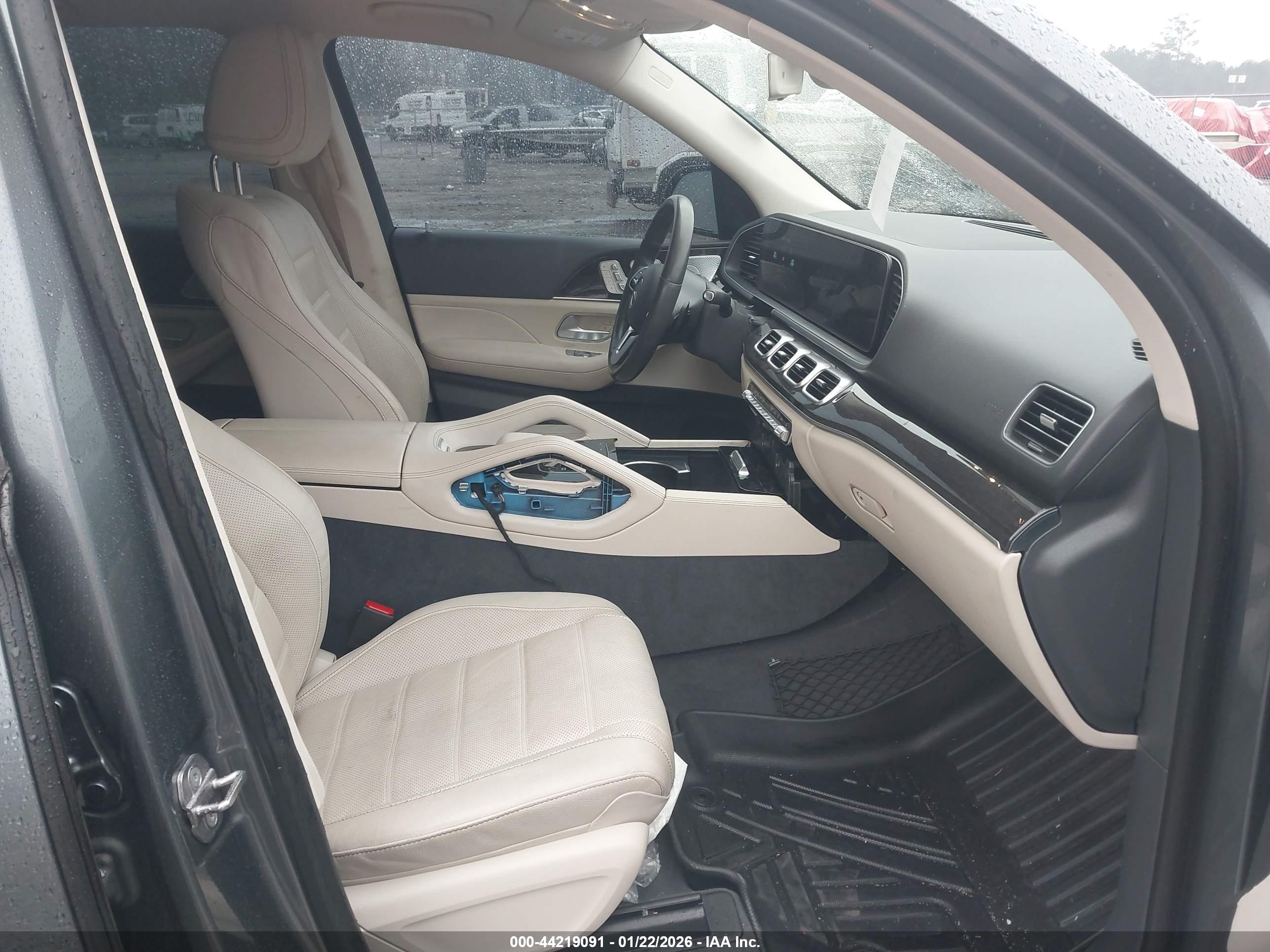MERCEDES-BENZ GLE image 5