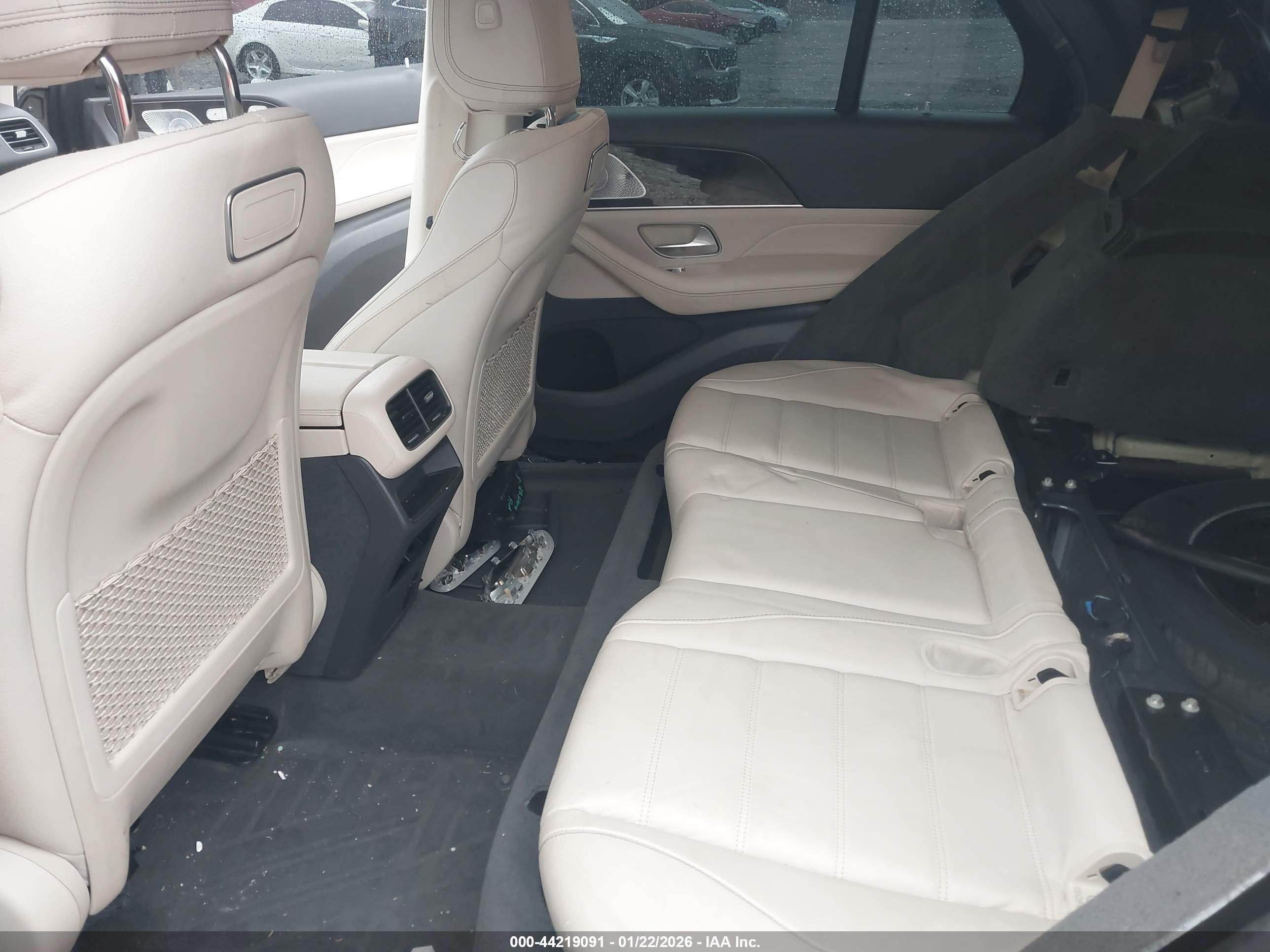 MERCEDES-BENZ GLE image 8