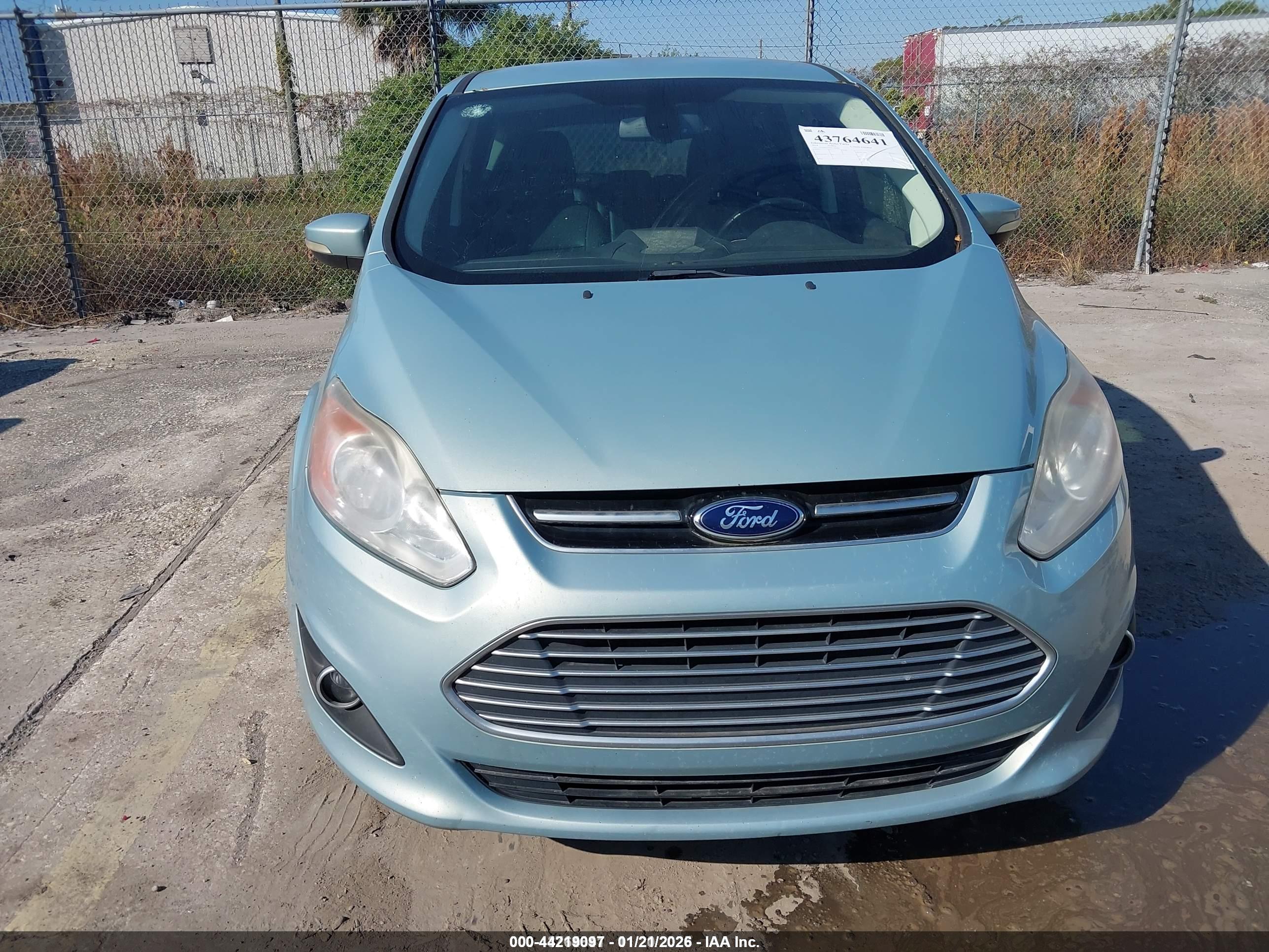 FORD C-MAX image 6