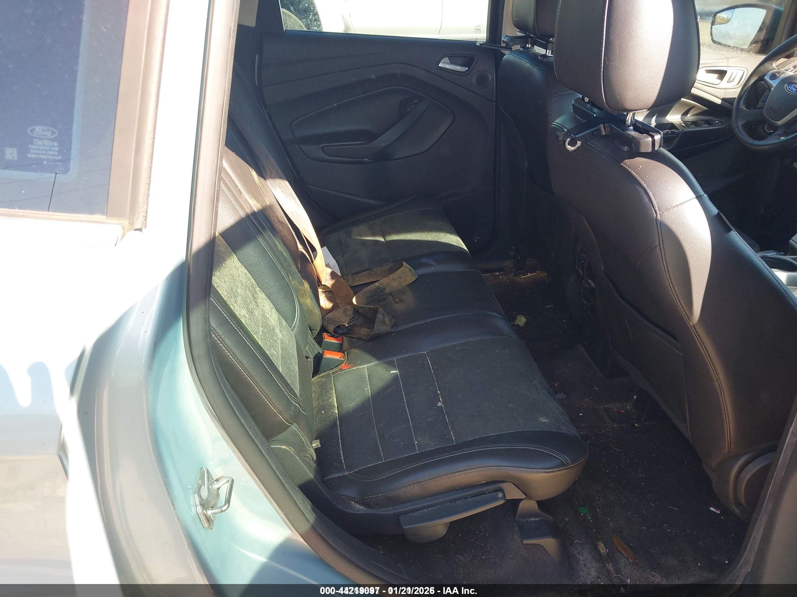 FORD C-MAX image 8