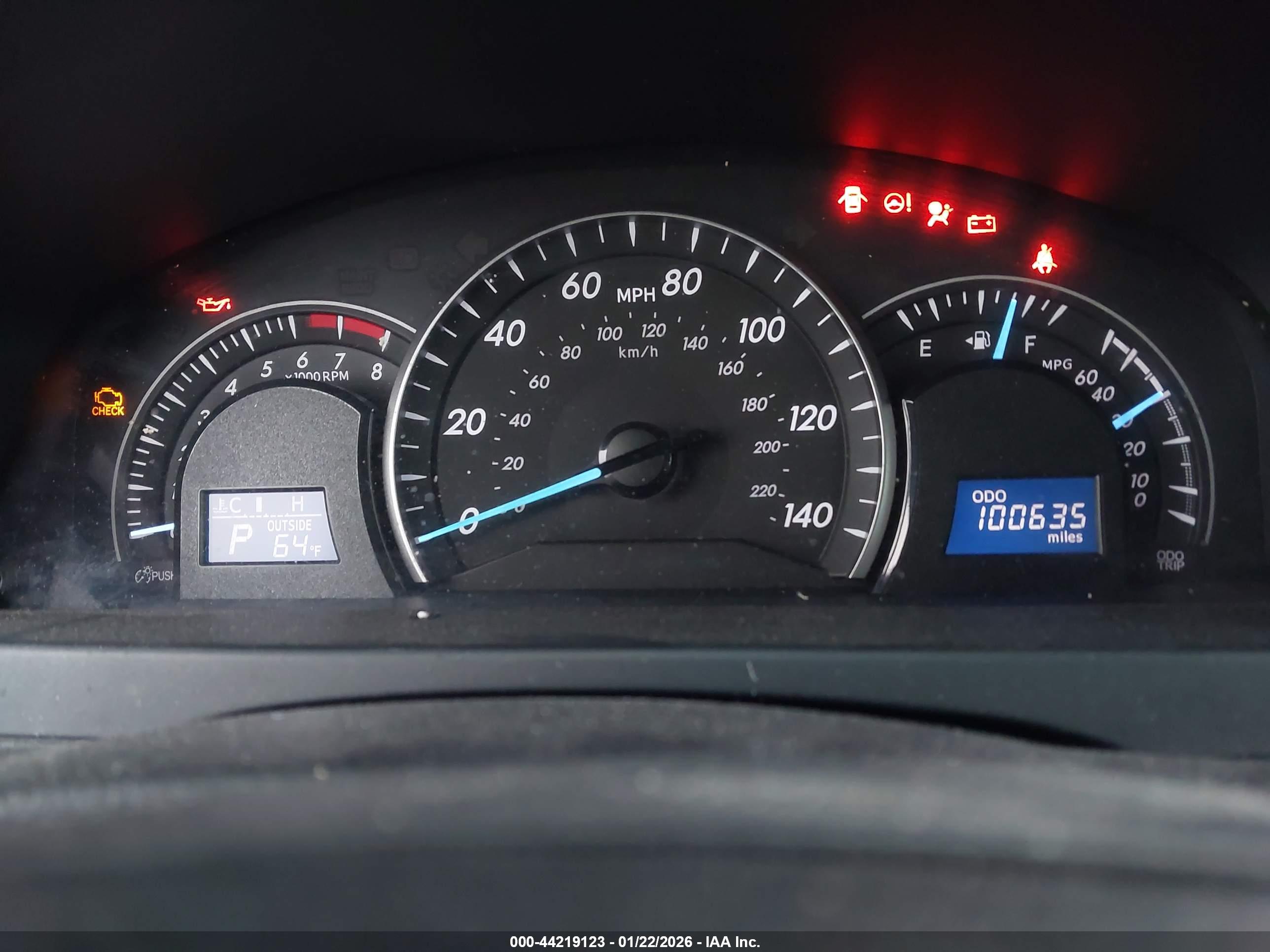 TOYOTA CAMRY image 7