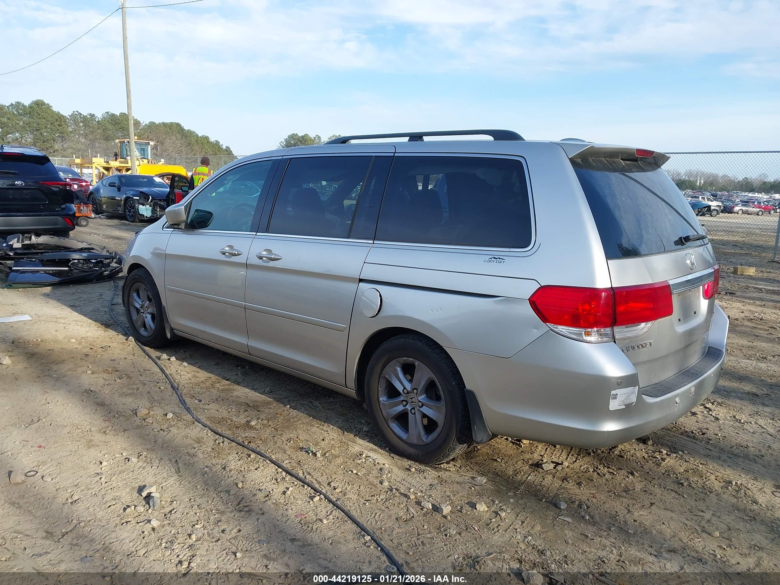 HONDA ODYSSEY image 3