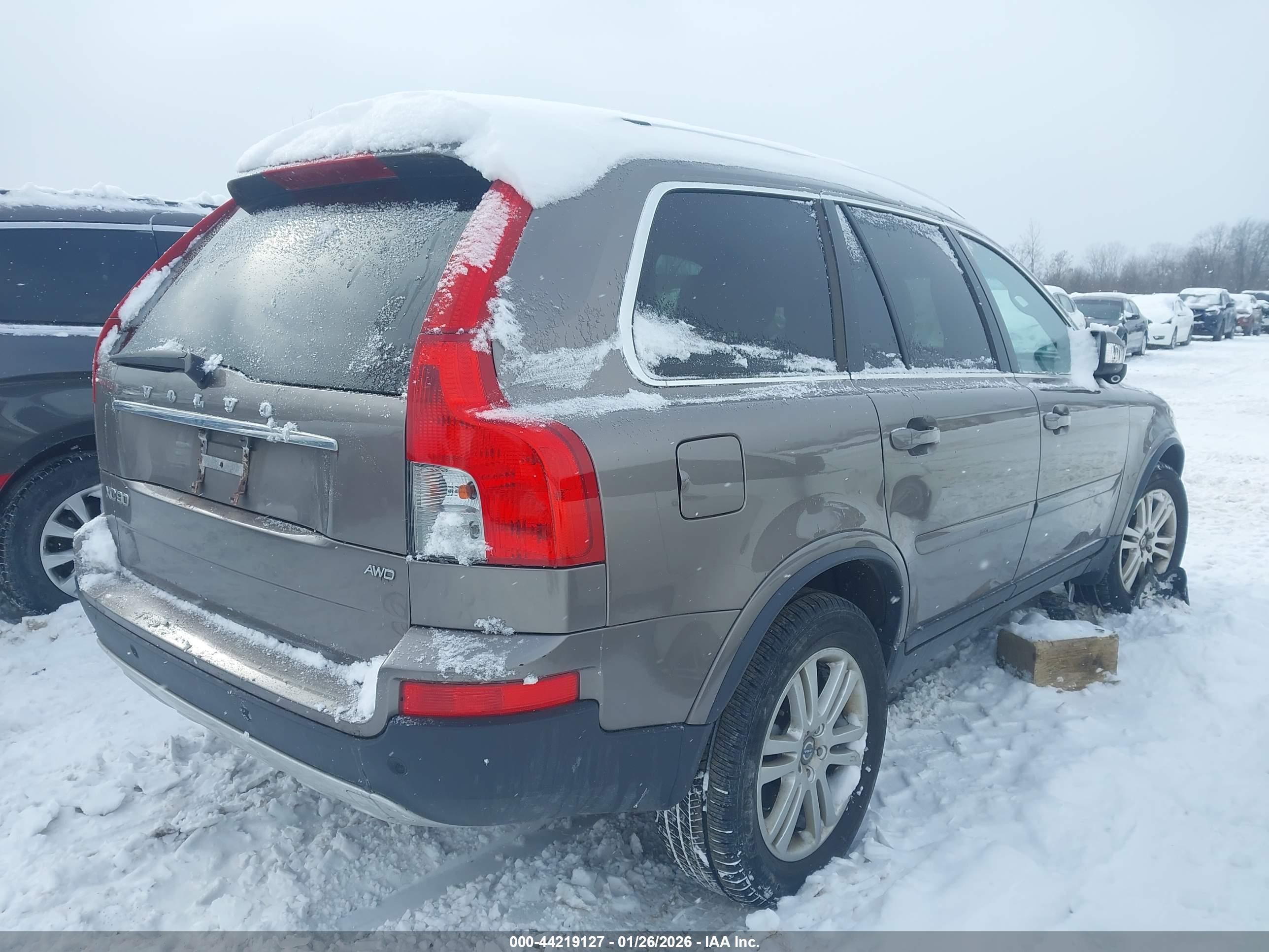 VOLVO XC90 image 4