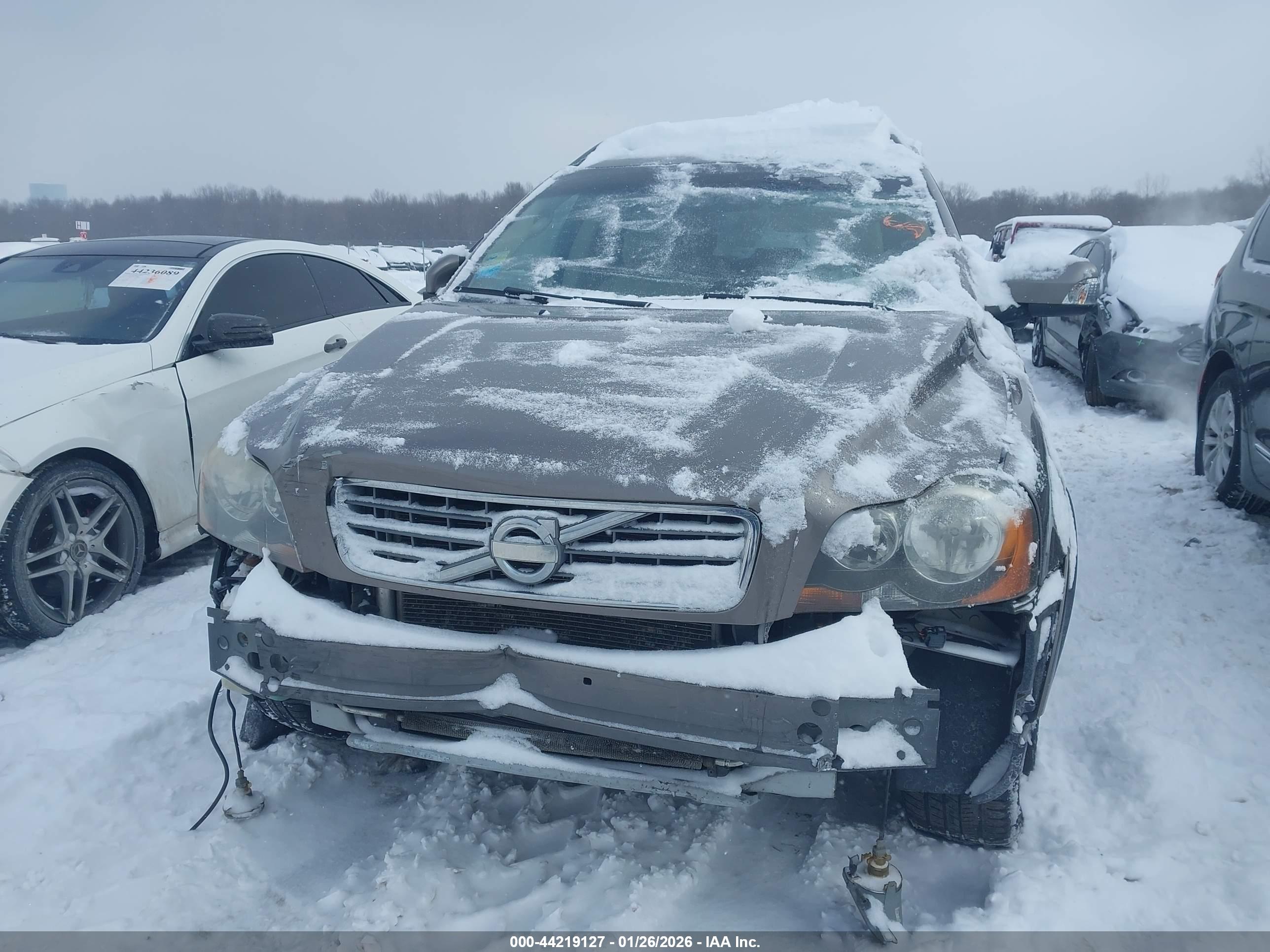VOLVO XC90 image 6
