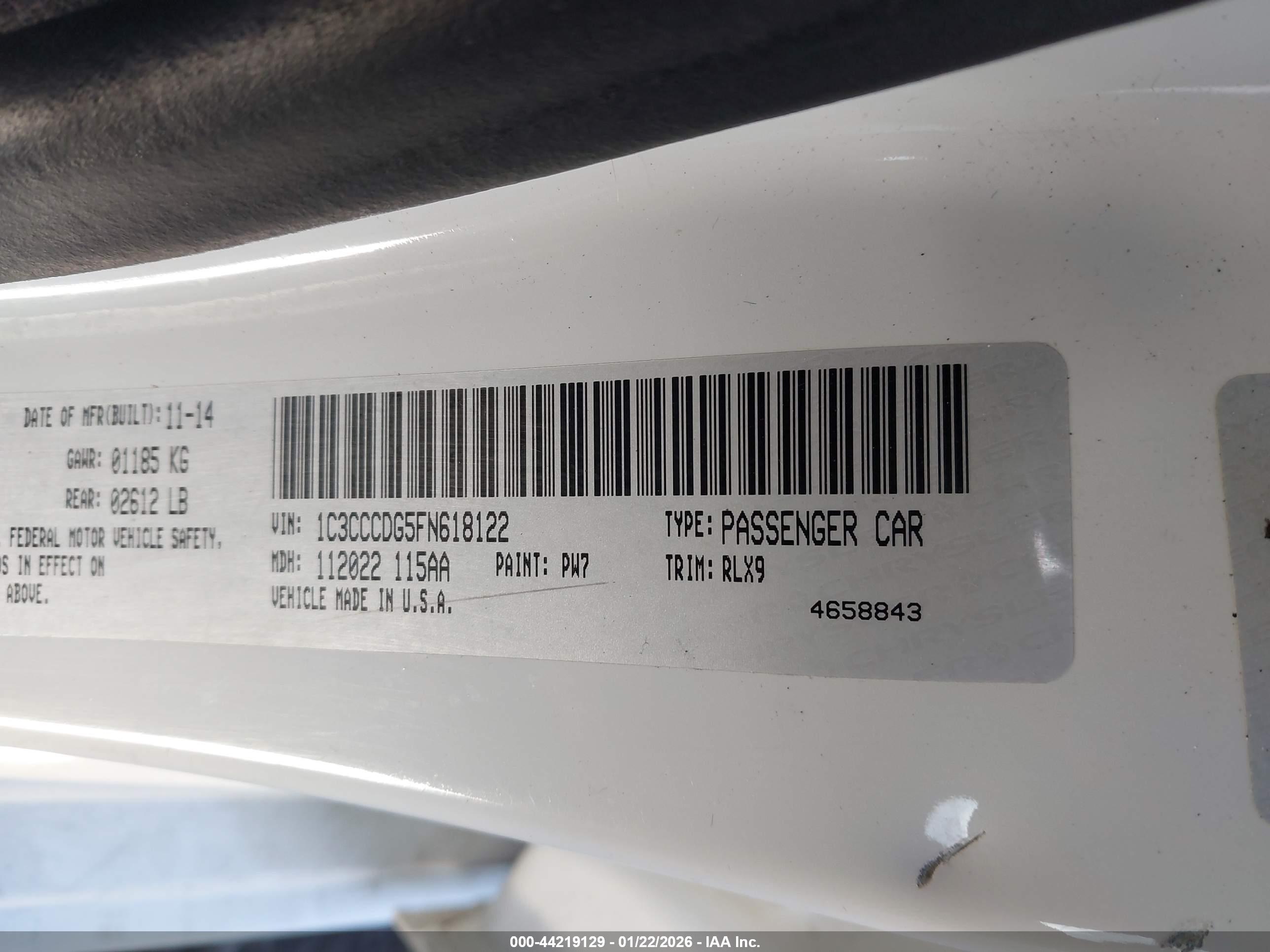 CHRYSLER 200 image 9