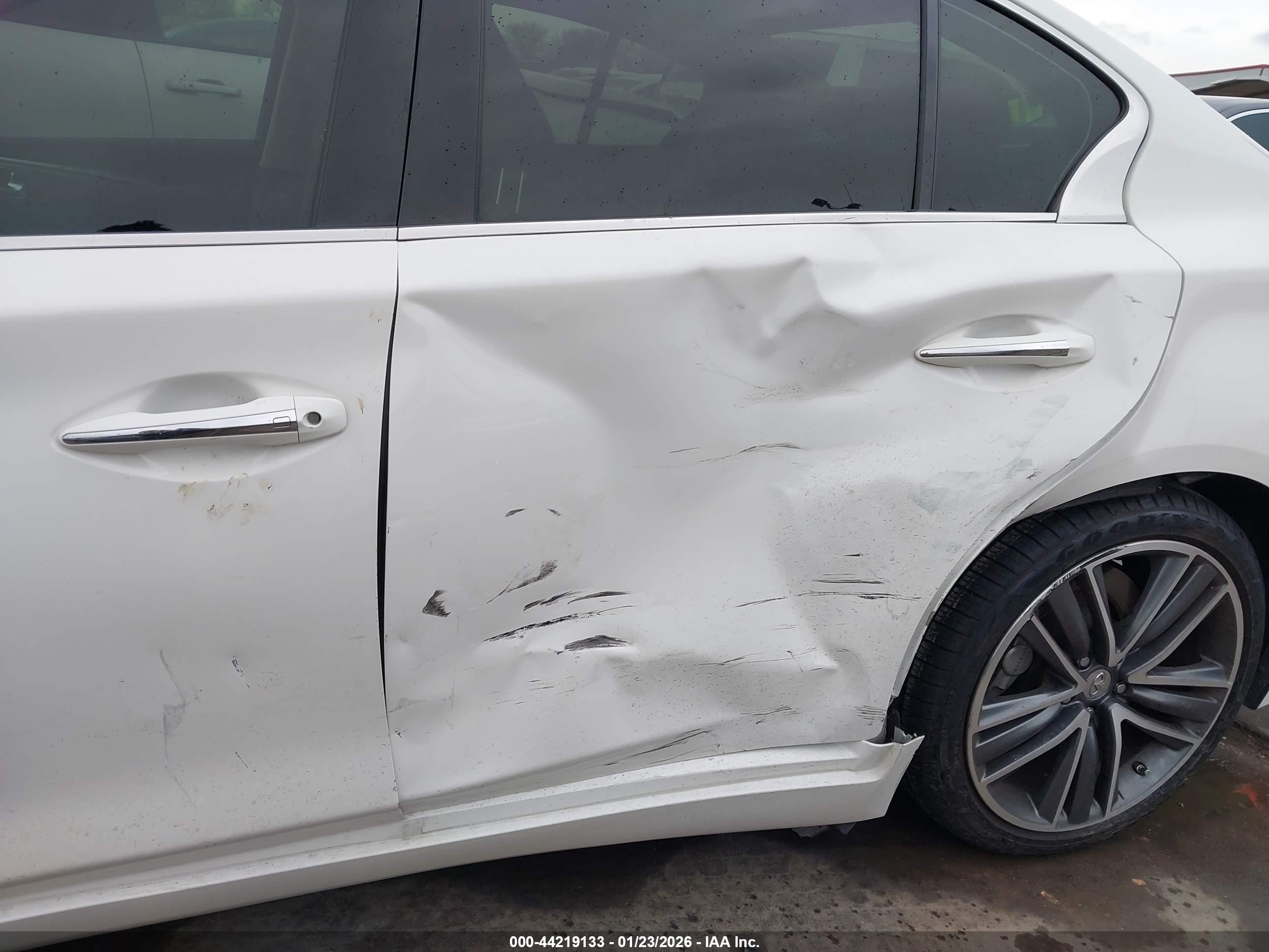 INFINITI Q50 image 6